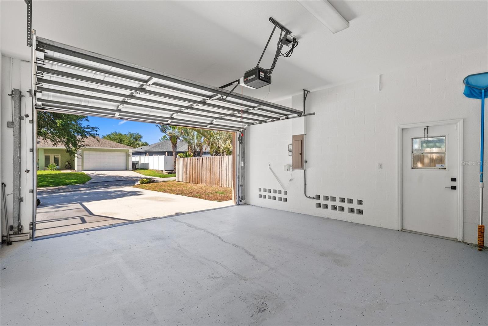 350 47TH AVE N, ST PETERSBURG, FL, 33703