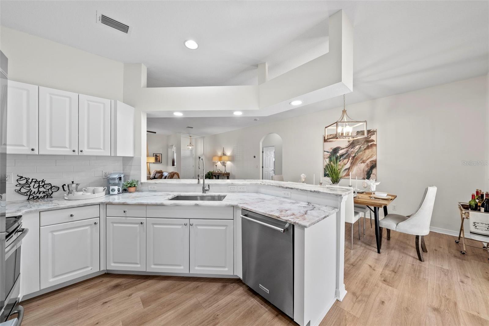 350 47TH AVE N, ST PETERSBURG, FL, 33703