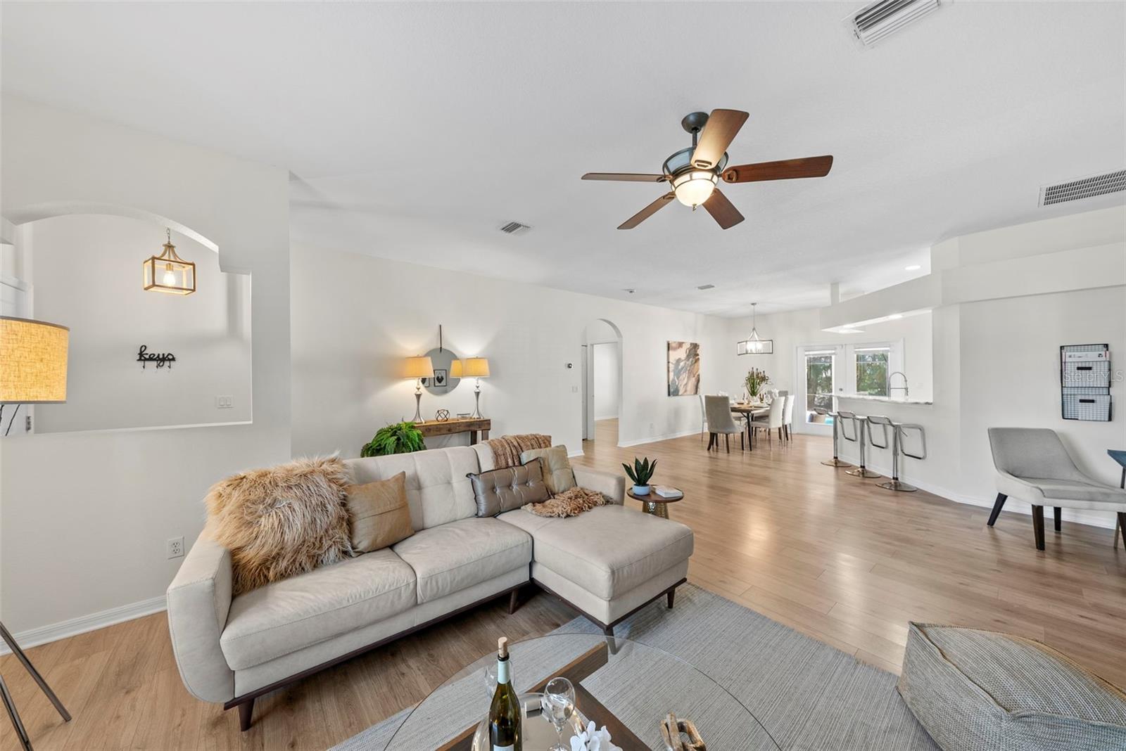 350 47TH AVE N, ST PETERSBURG, FL, 33703