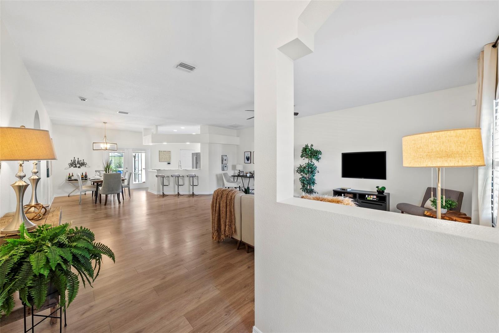 350 47TH AVE N, ST PETERSBURG, FL, 33703