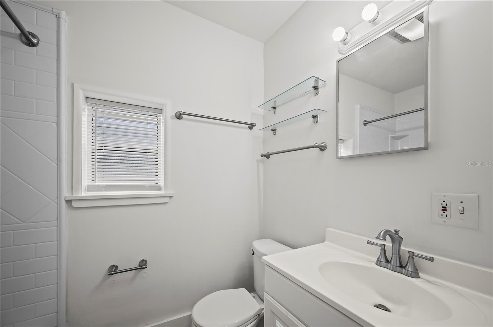 4403 LAKE LAWNE AVE, ORLANDO, FL, 32808