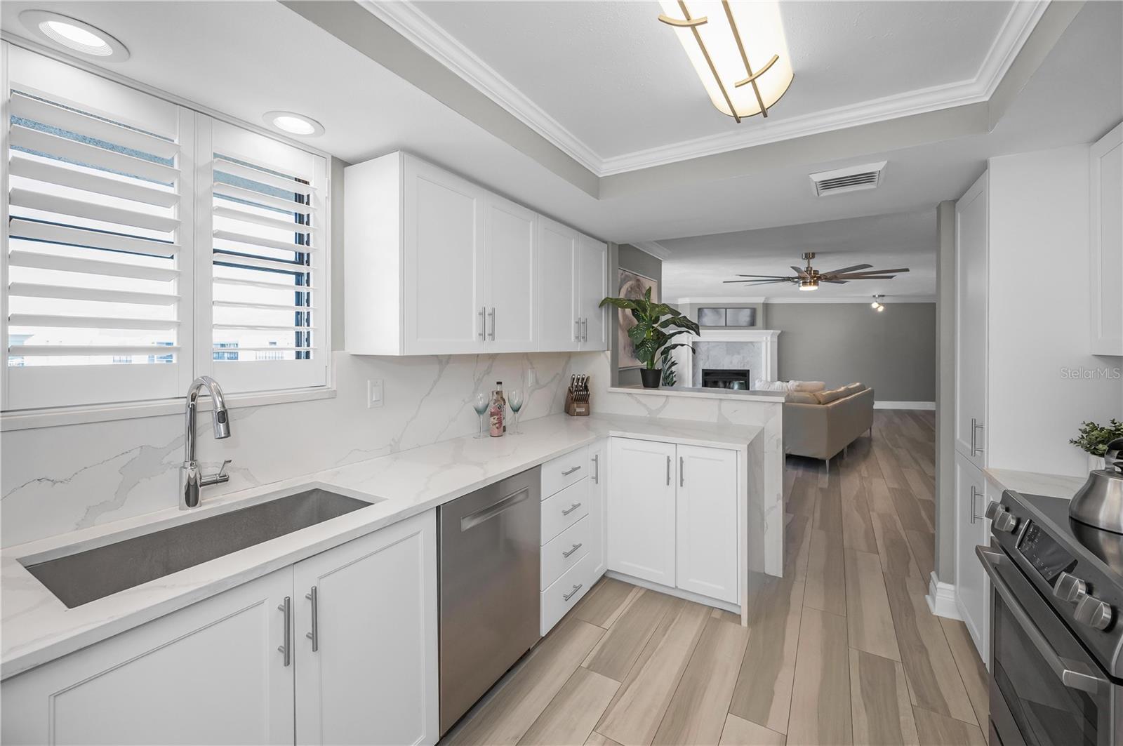 1600 GULF BLVD #814, CLEARWATER BEACH, FL, 33767