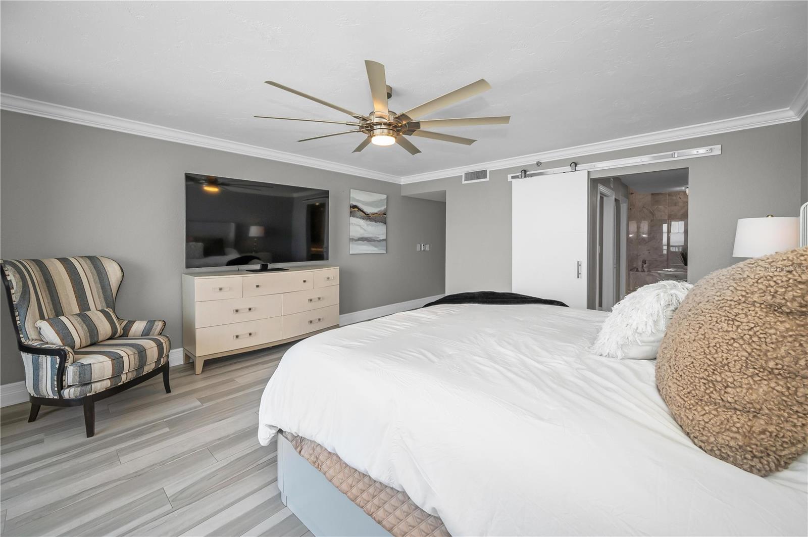 1600 GULF BLVD #814, CLEARWATER BEACH, FL, 33767