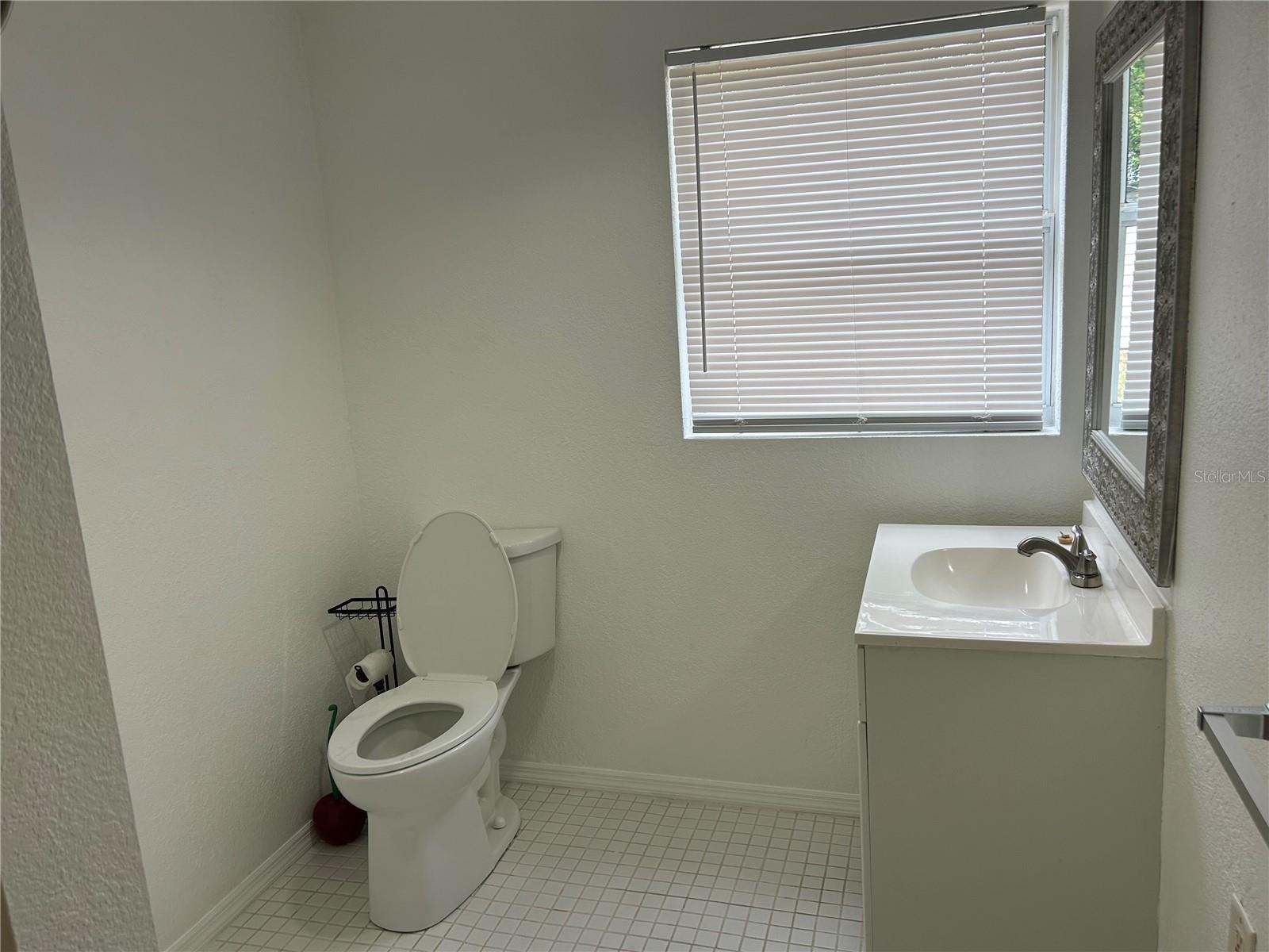 39029 KIRKLAND DR, ZEPHYRHILLS, FL, 33542