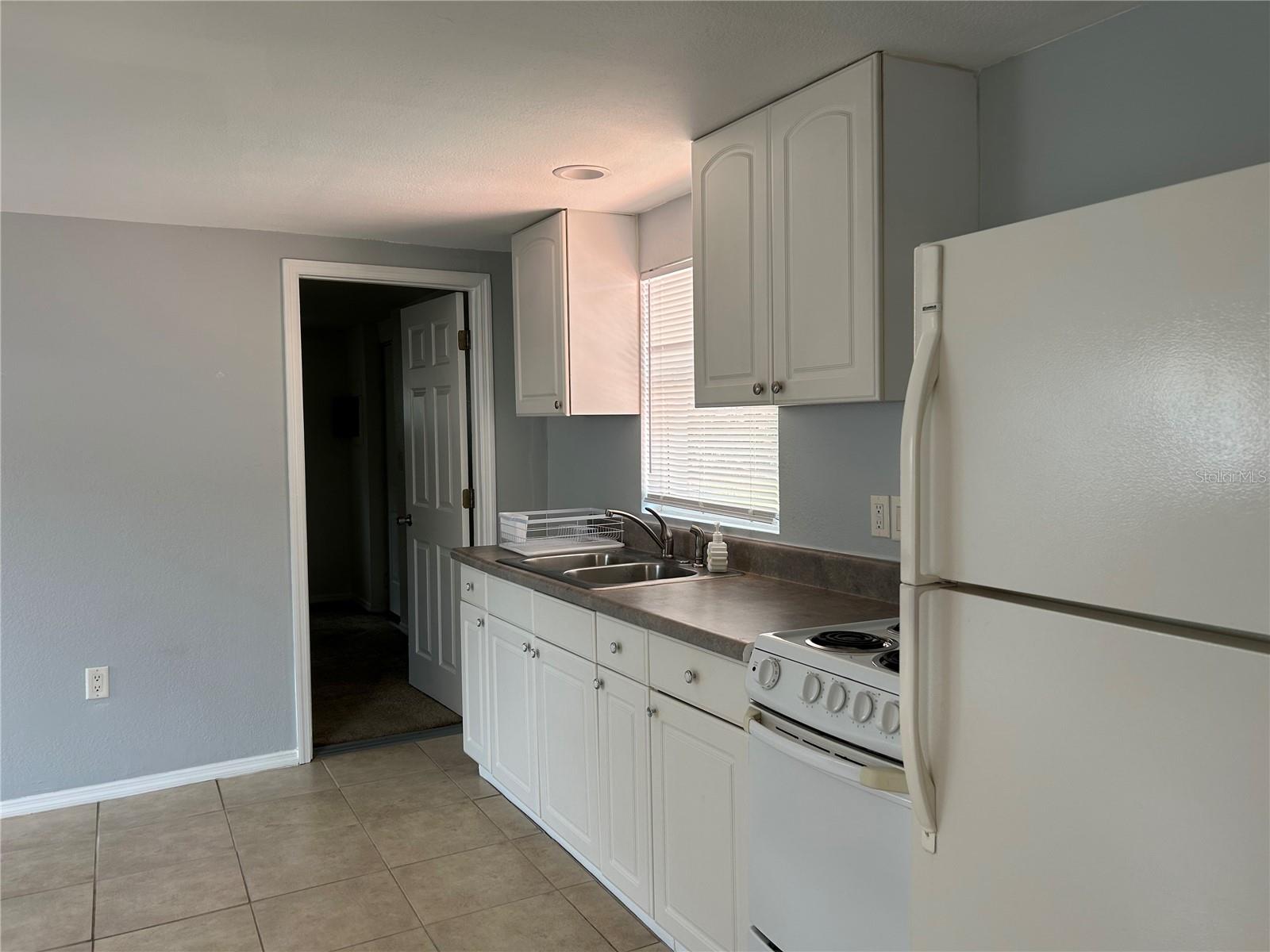 39029 KIRKLAND DR, ZEPHYRHILLS, FL, 33542