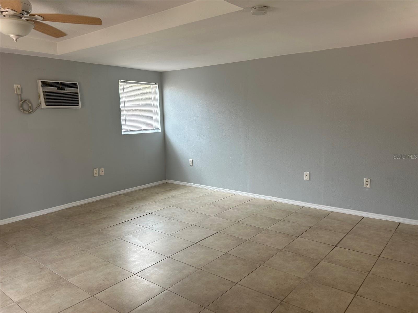 39029 KIRKLAND DR, ZEPHYRHILLS, FL, 33542