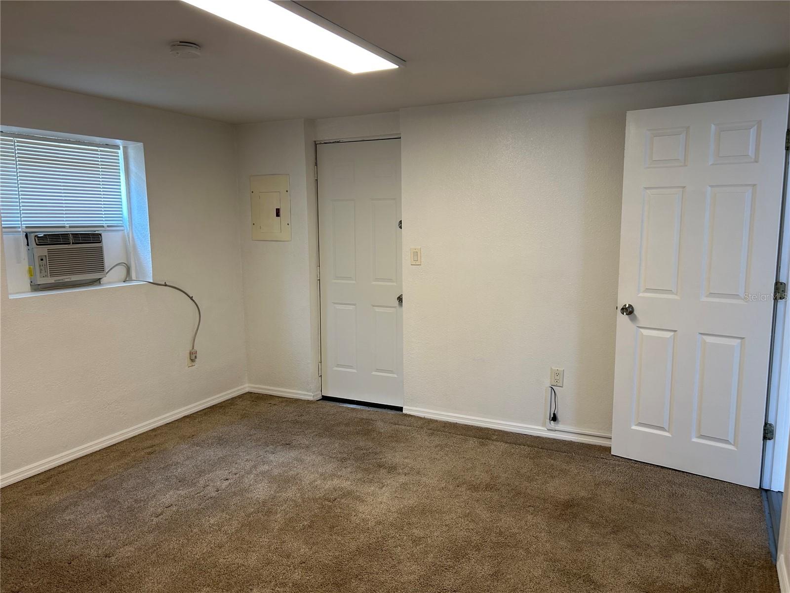 39029 KIRKLAND DR, ZEPHYRHILLS, FL, 33542
