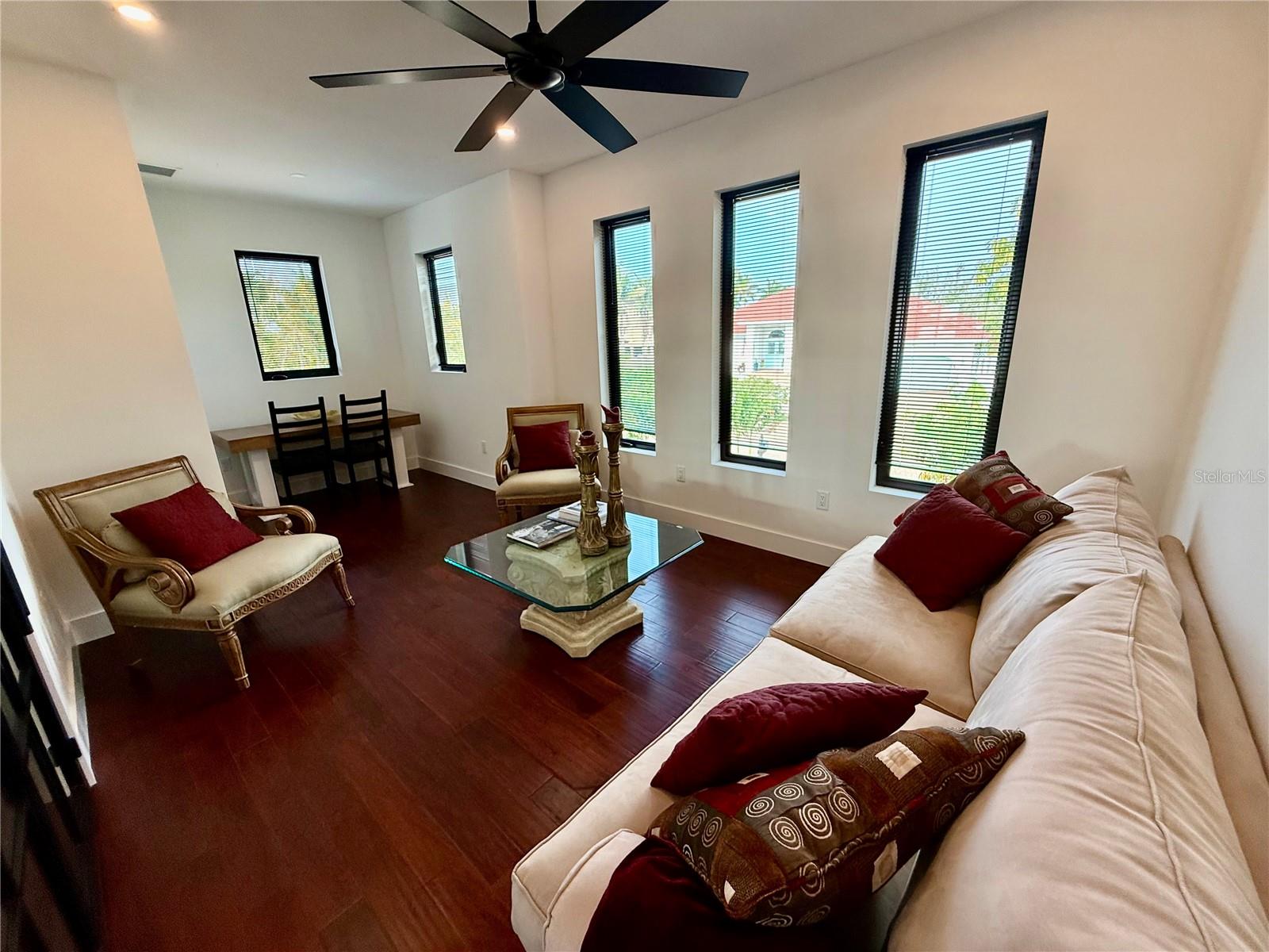 1257 TREE BAY LN, SARASOTA, FL, 34242