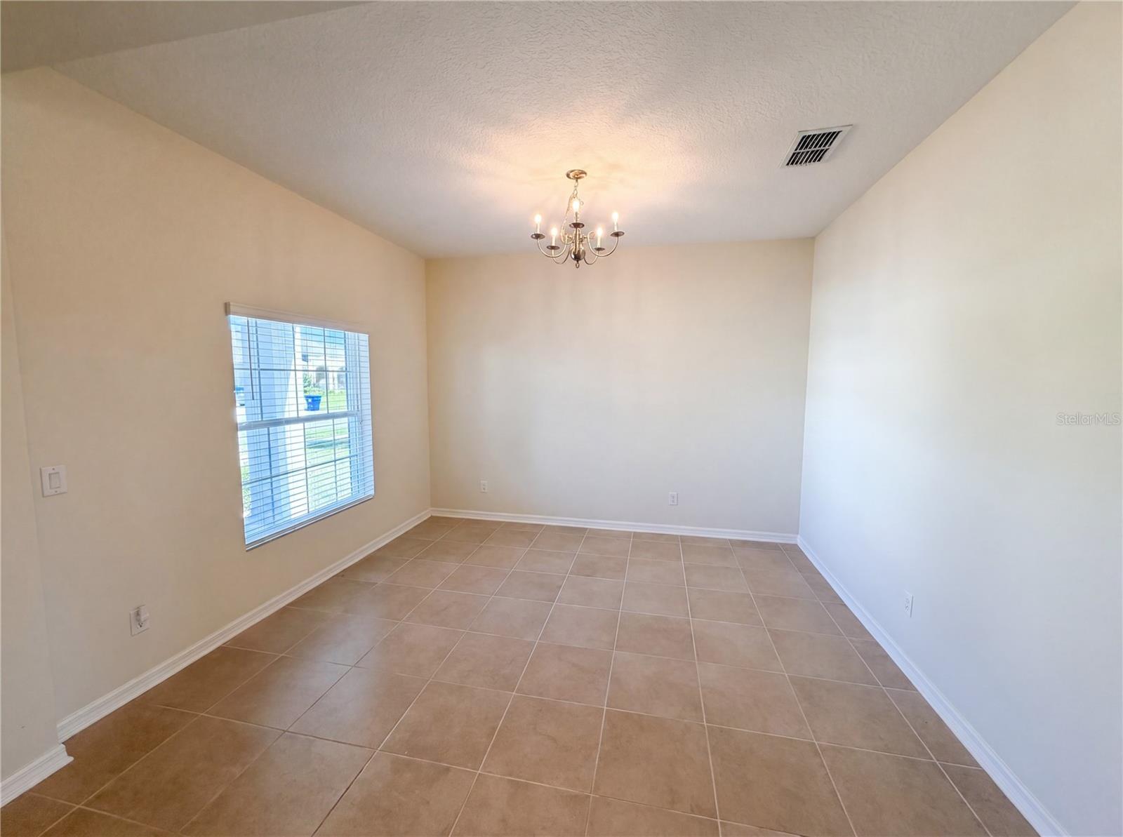 1811 HENLEY ST, MAGNOLIA SQUARE, FL, 34771
