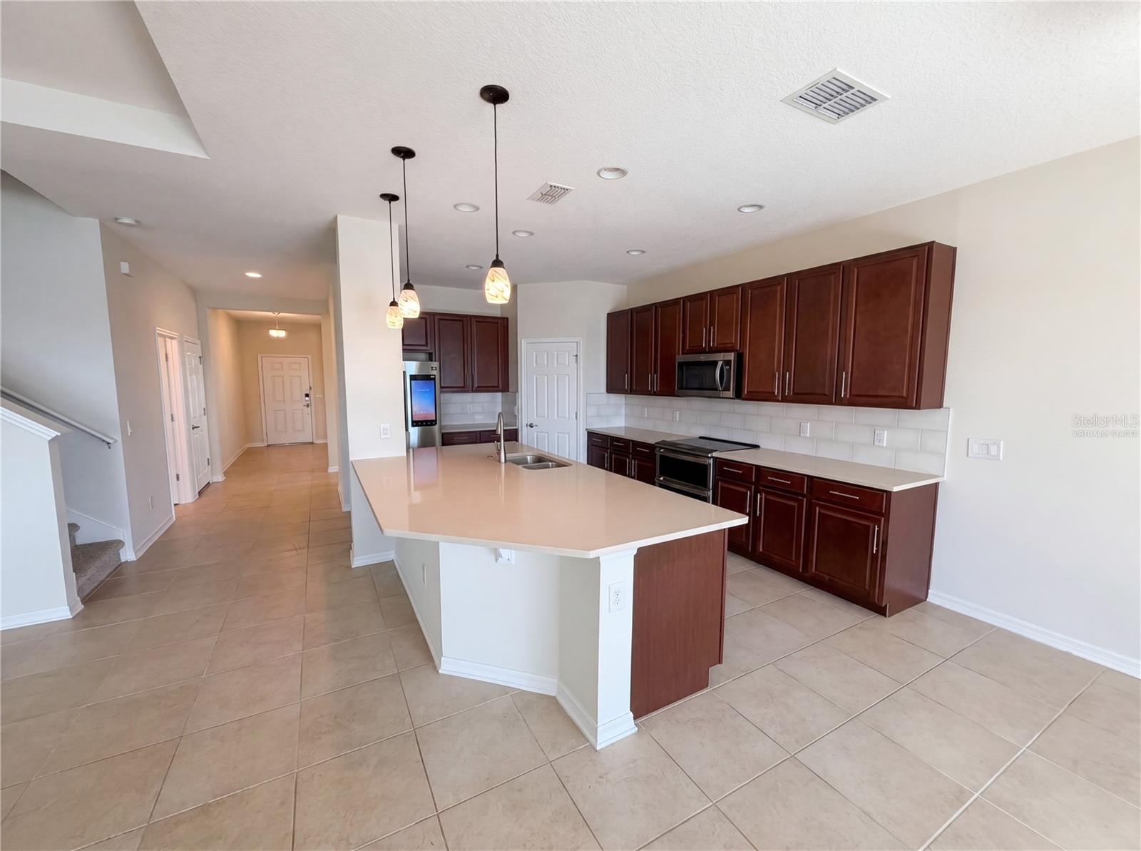 1811 HENLEY ST, MAGNOLIA SQUARE, FL, 34771