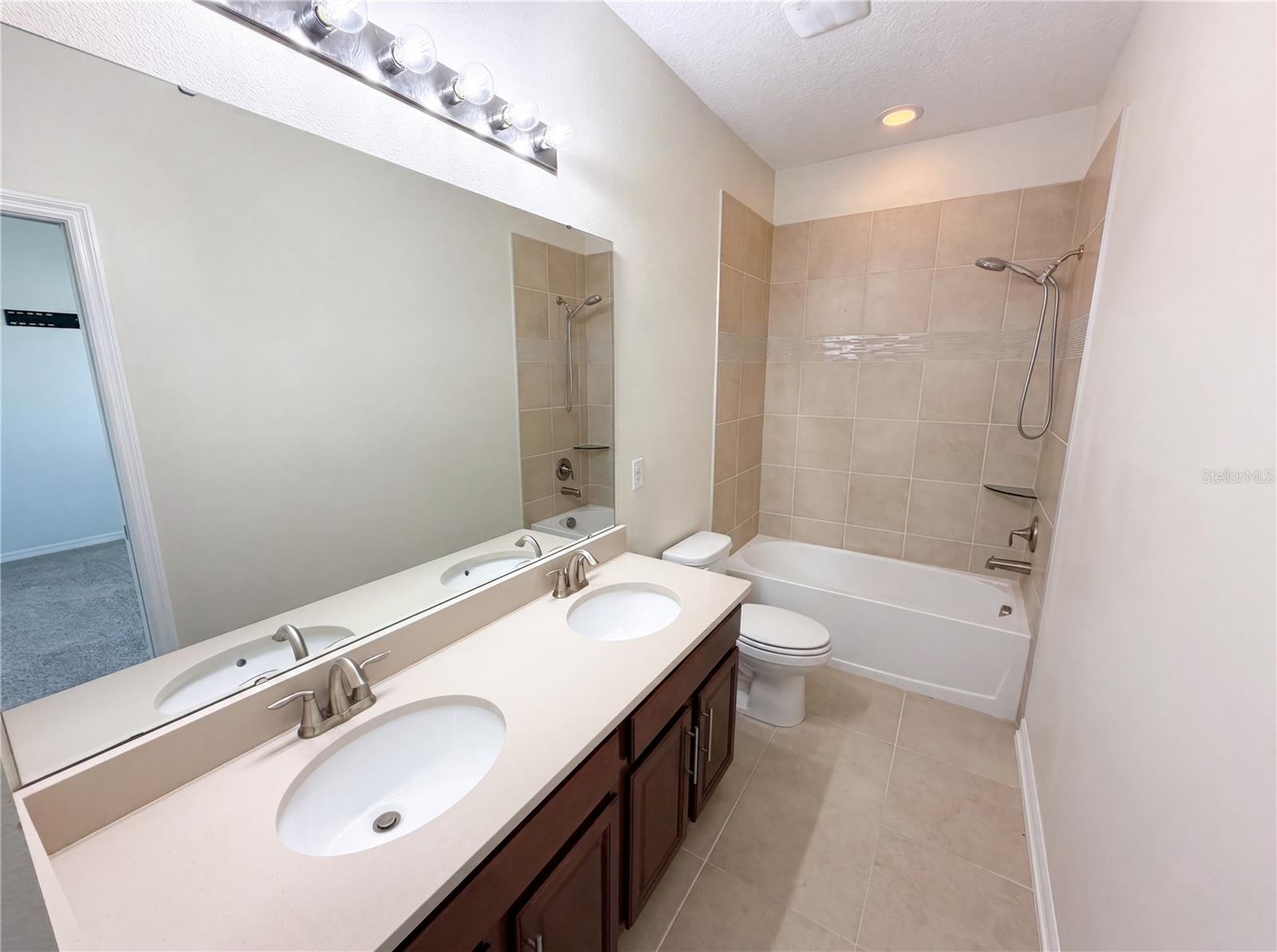 1811 HENLEY ST, MAGNOLIA SQUARE, FL, 34771