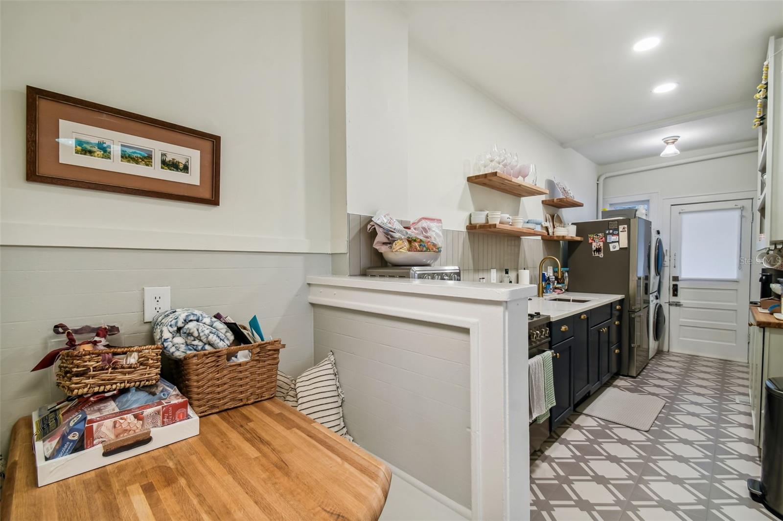 2111 W SOUTHVIEW AVE #D, TAMPA, FL, 33606