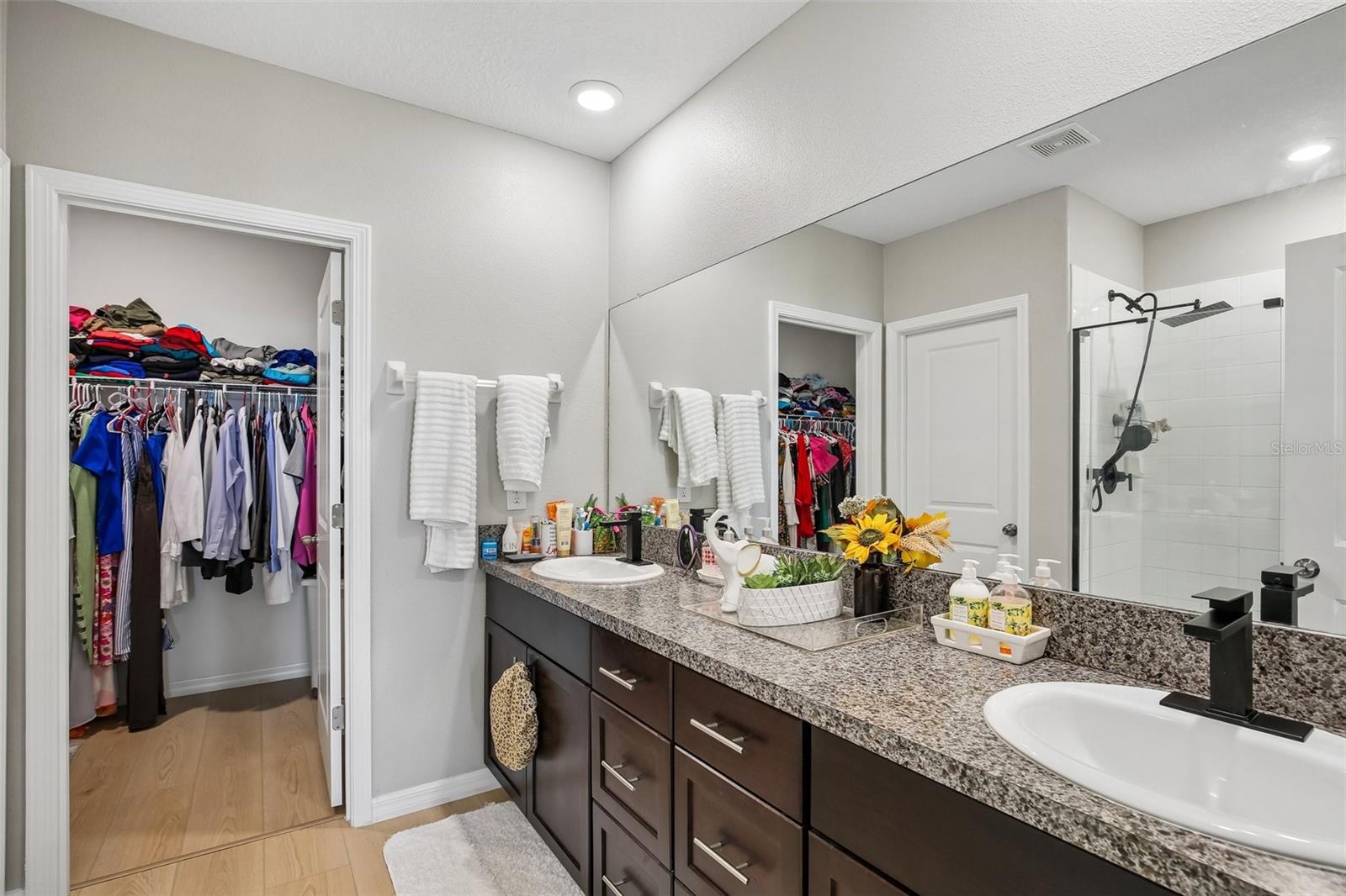 15608 MILLER CREEK DR, SUN CITY CENTER, FL, 33573