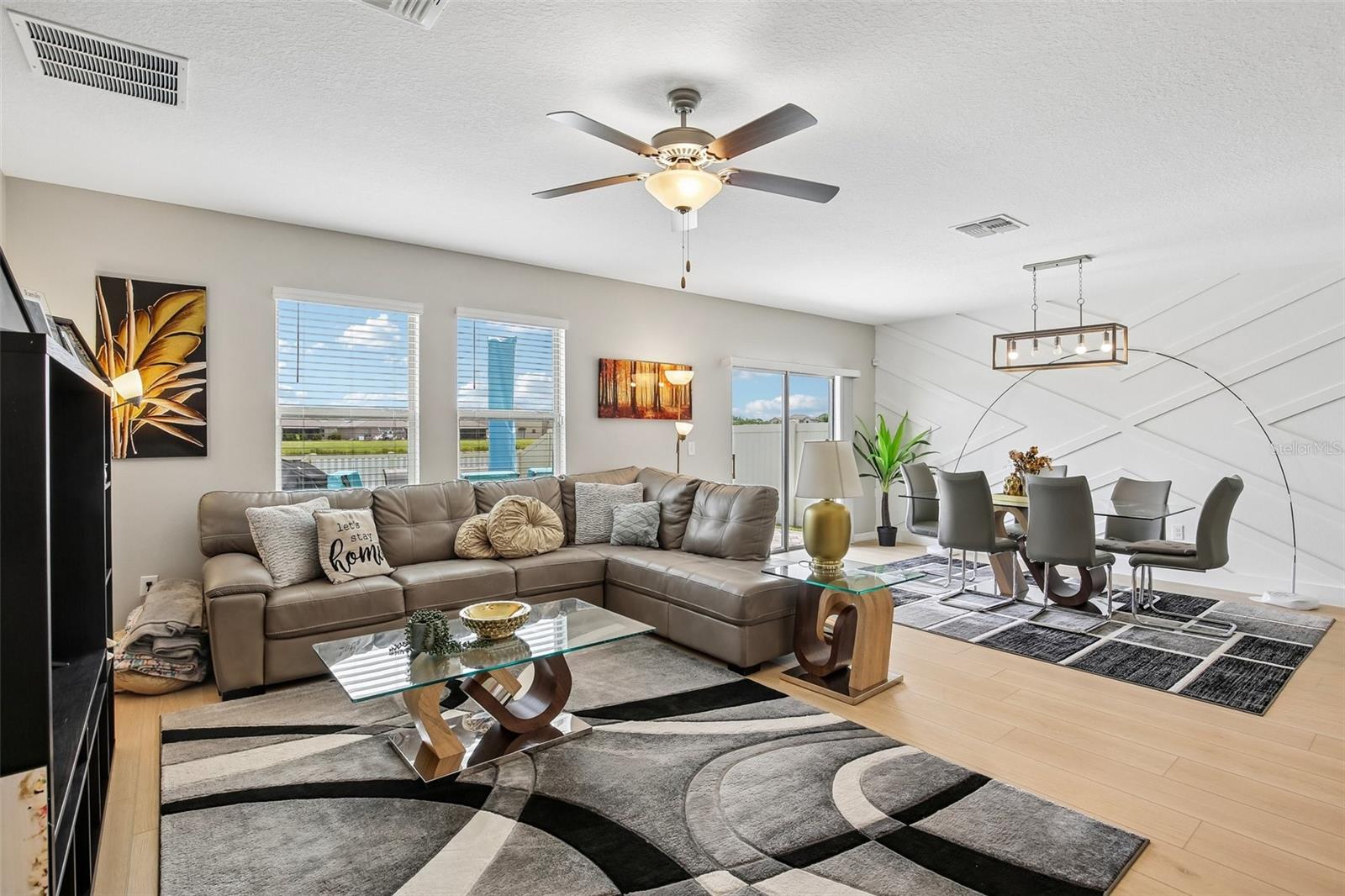 15608 MILLER CREEK DR, SUN CITY CENTER, FL, 33573
