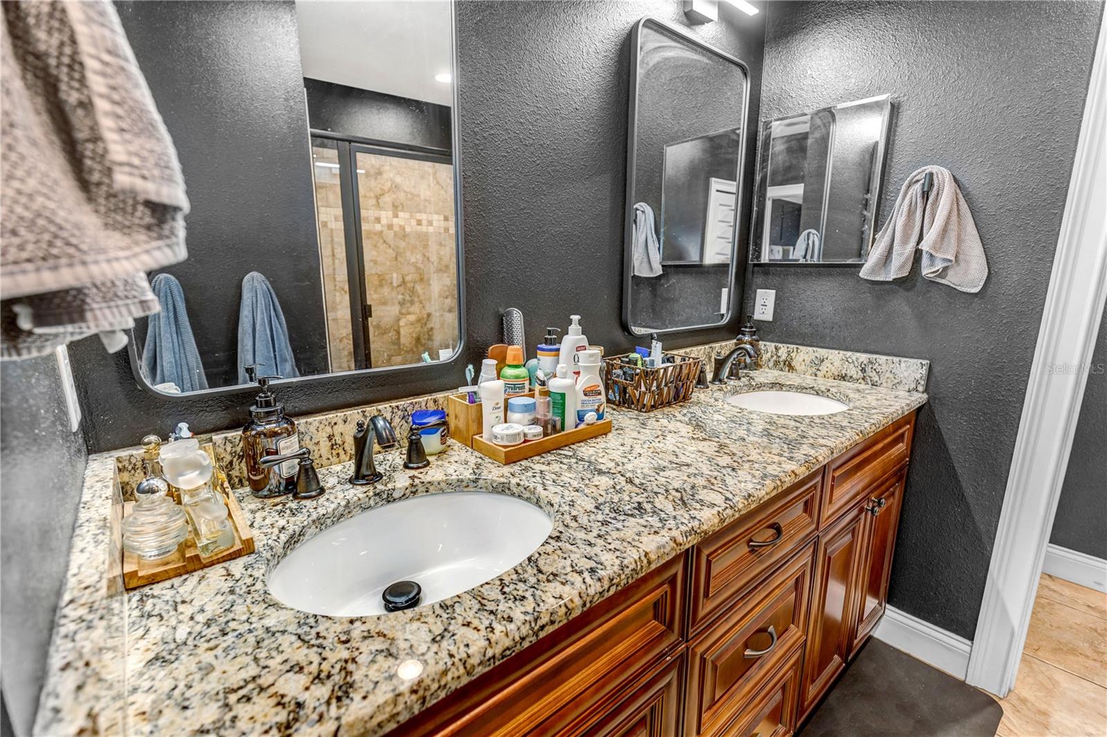 6812 S KISSIMMEE ST, TAMPA, FL, 33616