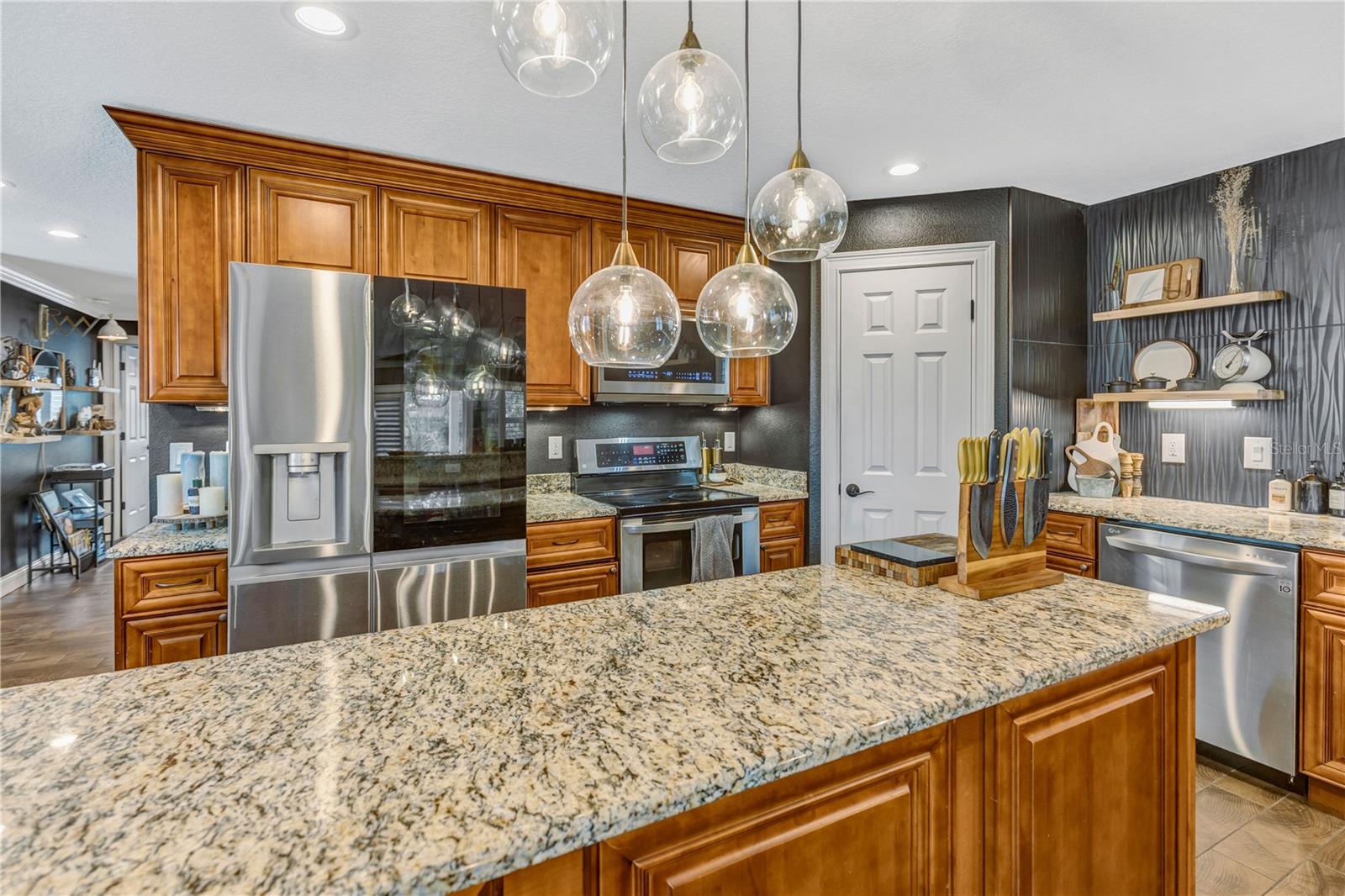 6812 S KISSIMMEE ST, TAMPA, FL, 33616
