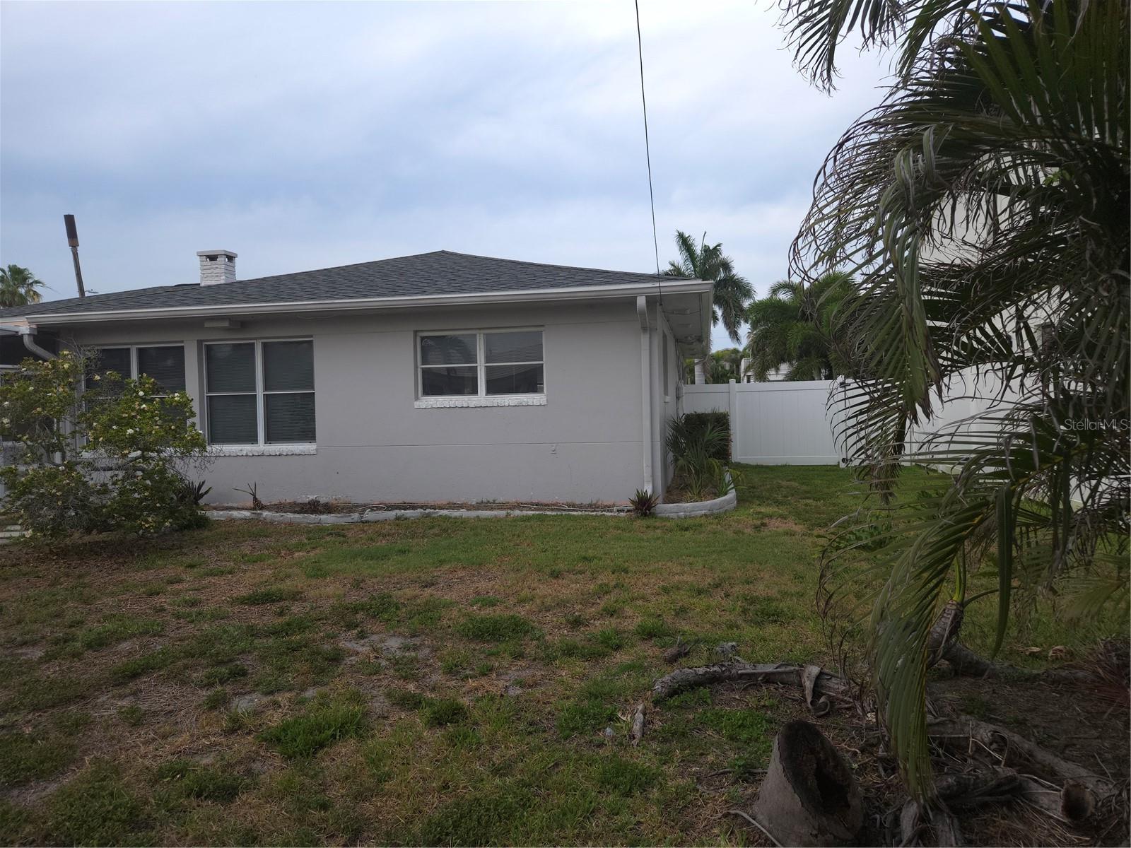 106 15TH ST, BELLEAIR BEACH, FL, 33786