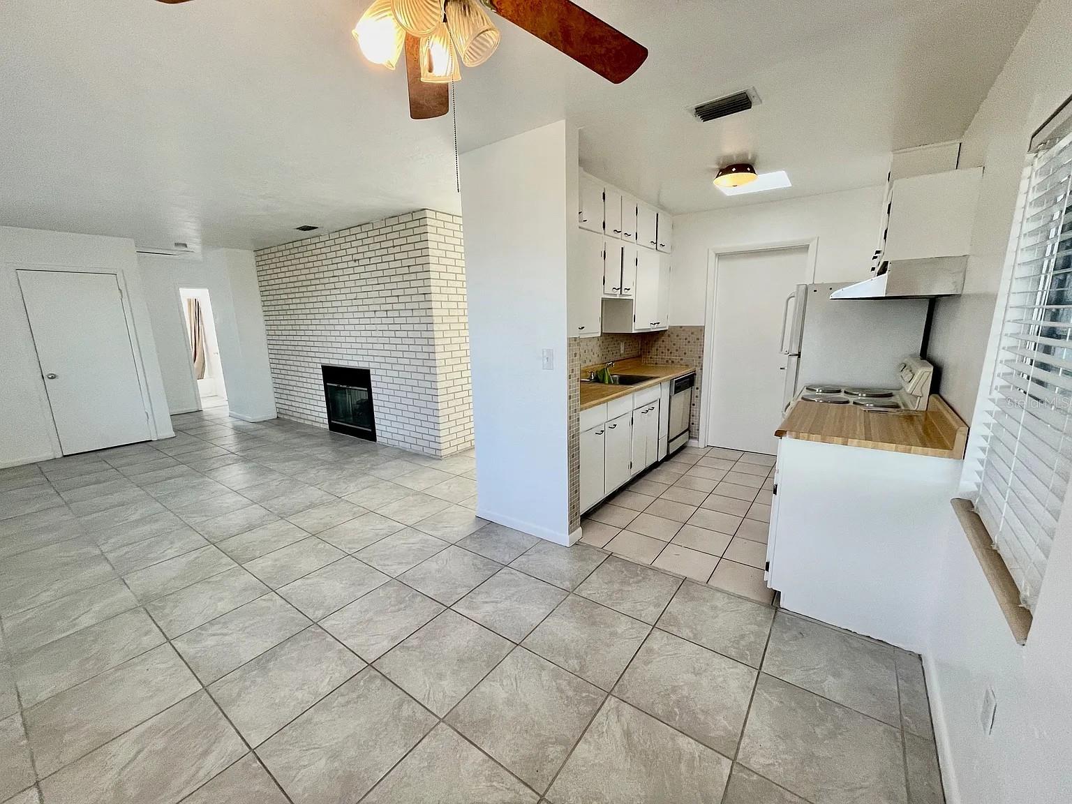 22086 BEVERLY AVE, PORT CHARLOTTE, FL, 33952
