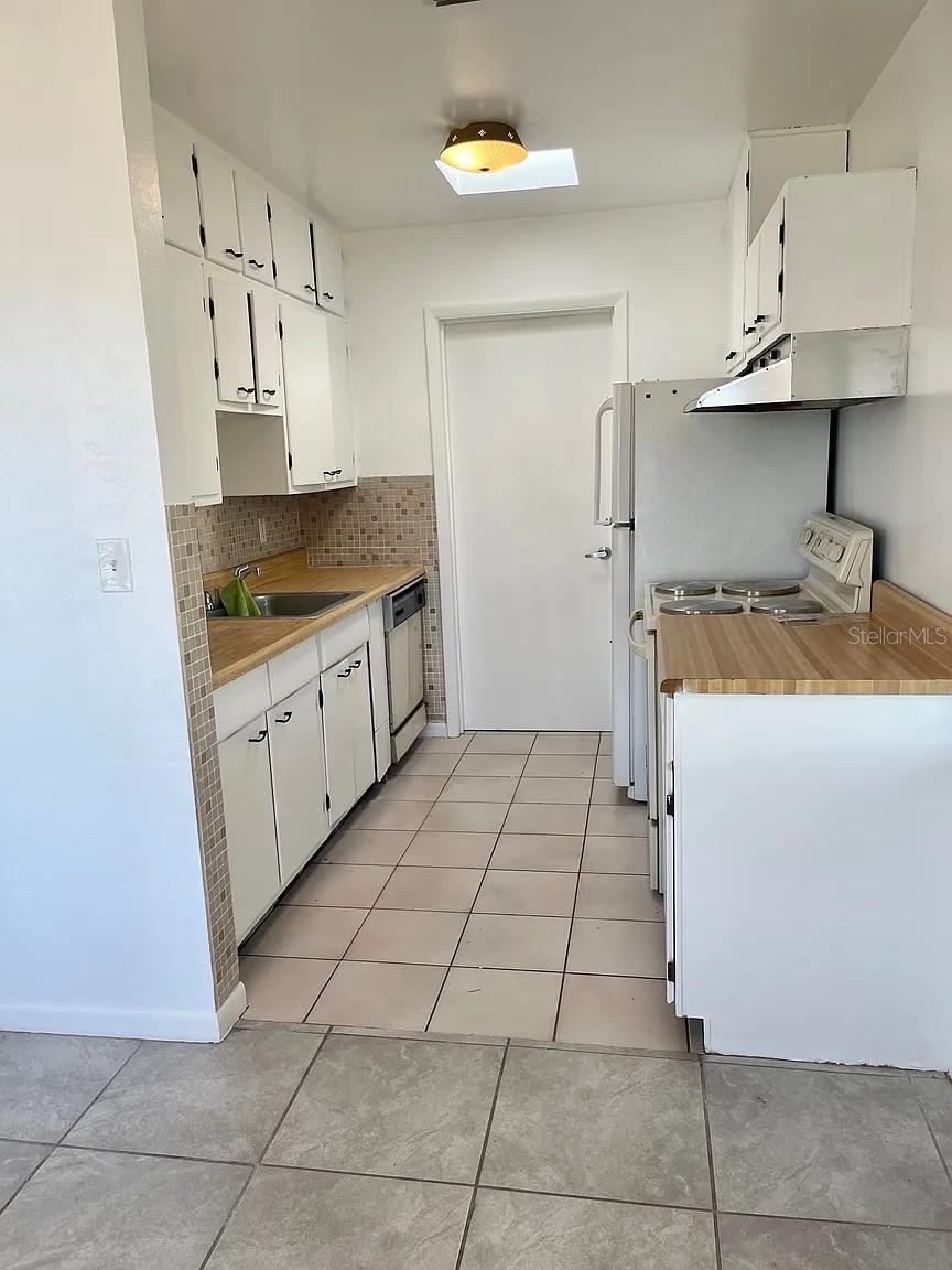 22086 BEVERLY AVE, PORT CHARLOTTE, FL, 33952