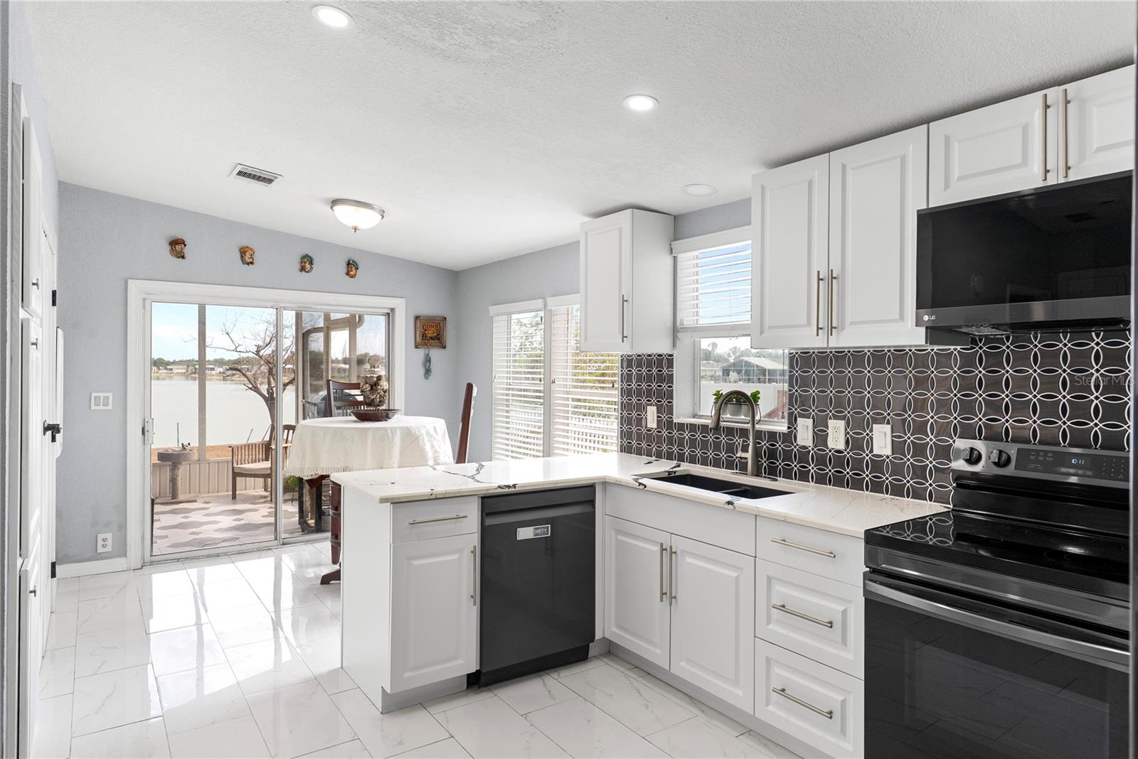 9426 STAR GAZER LN, RIVERVIEW, FL, 33578