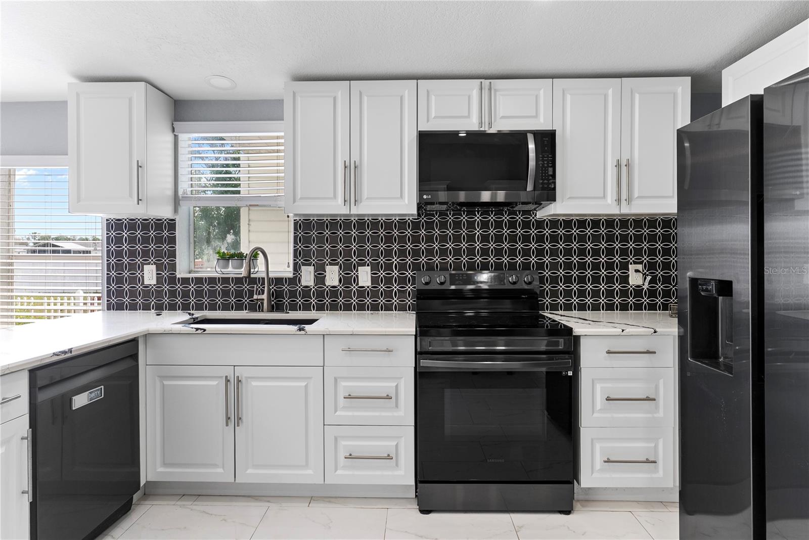 9426 STAR GAZER LN, RIVERVIEW, FL, 33578