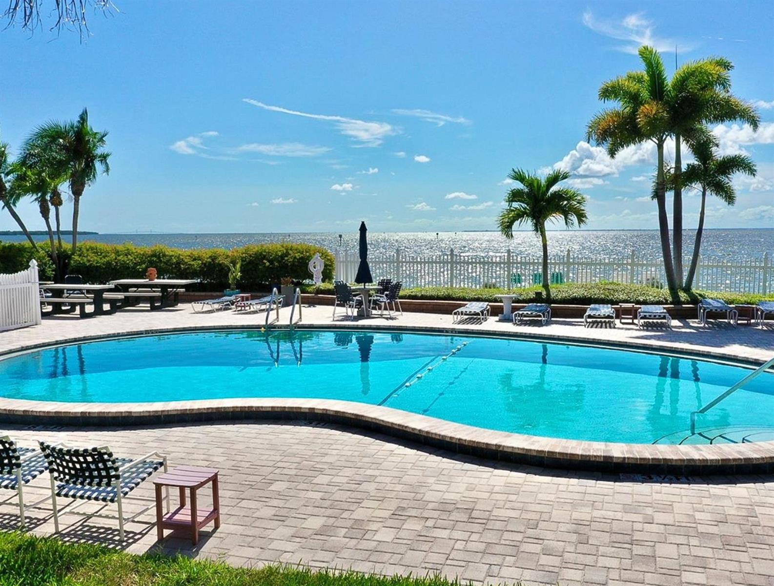 821 BAHIA DEL SOL DR #B, RUSKIN, FL, 33570