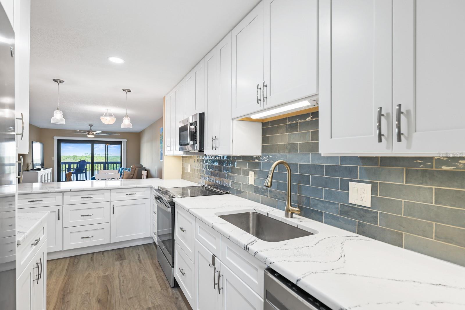 821 BAHIA DEL SOL DR #B, RUSKIN, FL, 33570