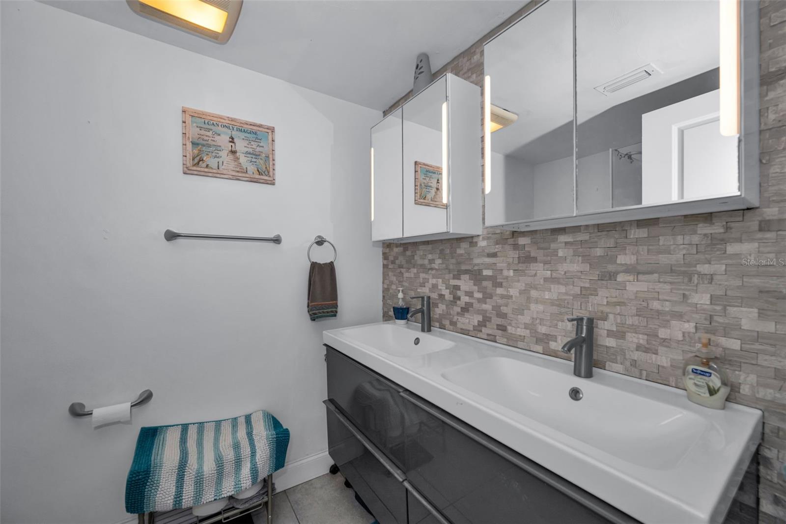 3325 HONEYMOON LN, HOLIDAY, FL, 34691