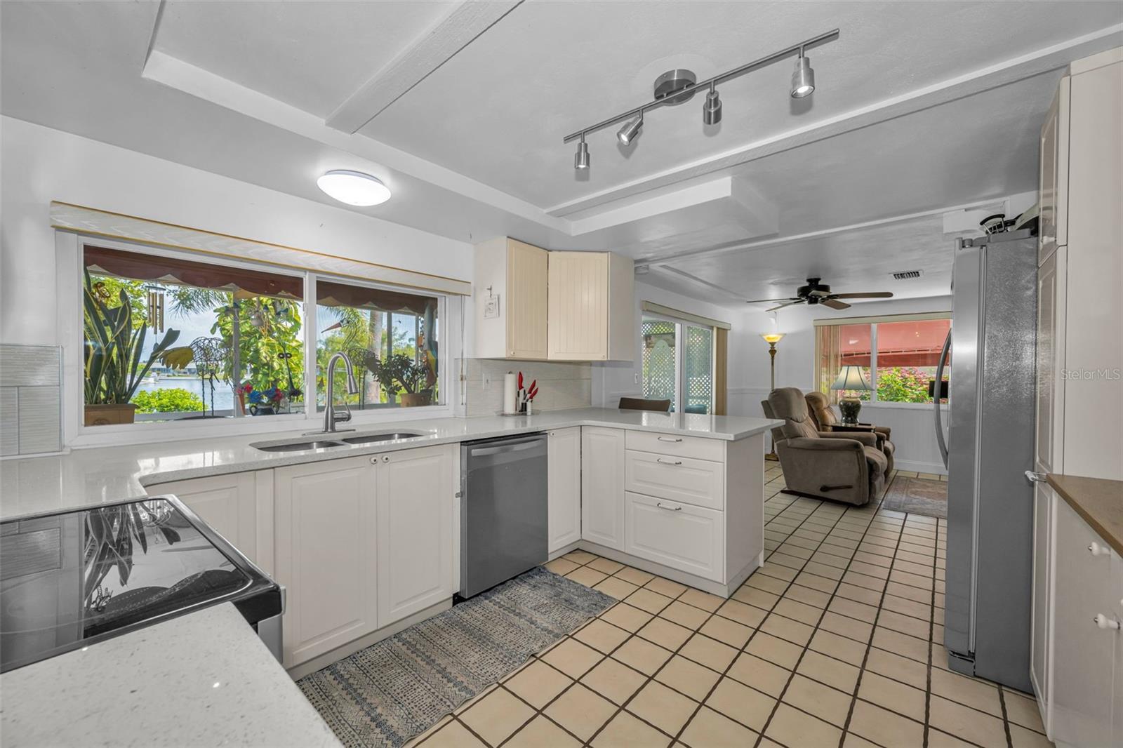 3325 HONEYMOON LN, HOLIDAY, FL, 34691