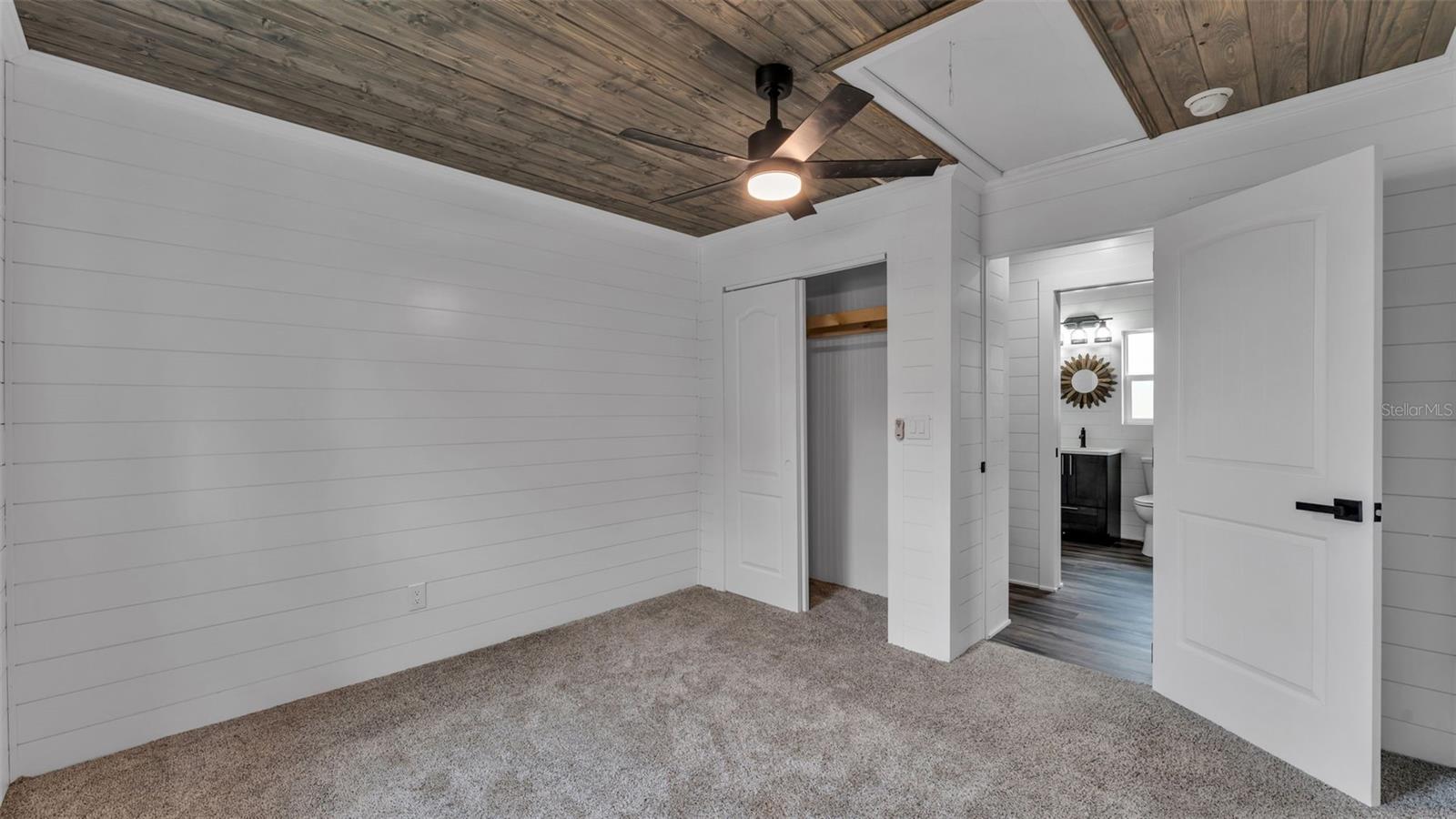 127 COLONIAL DR, AUBURNDALE, FL, 33823