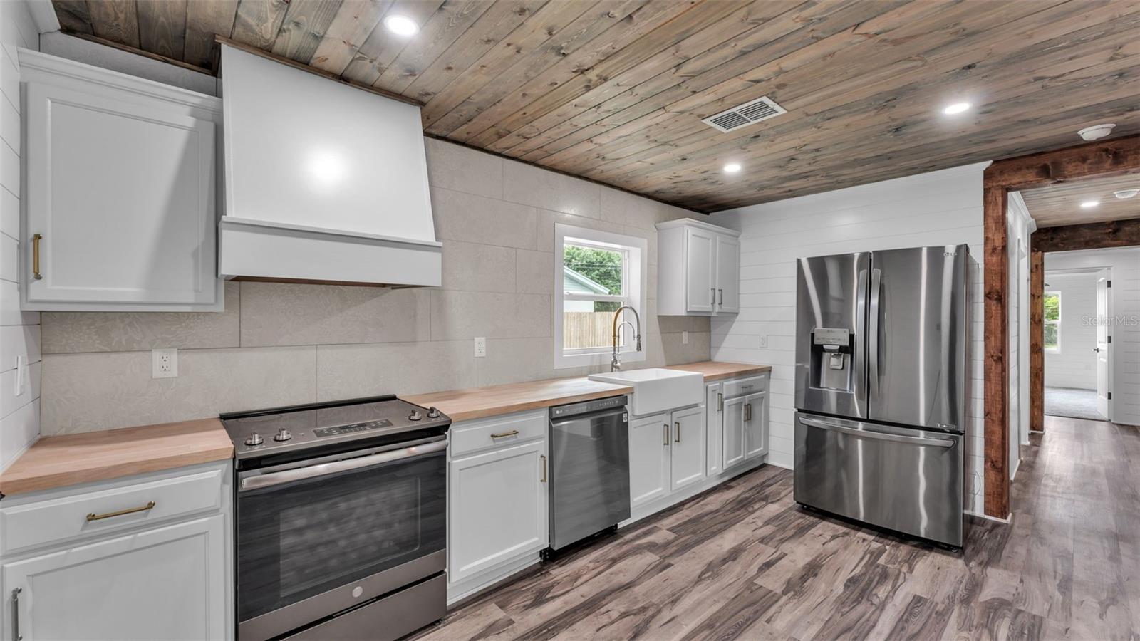 127 COLONIAL DR, AUBURNDALE, FL, 33823