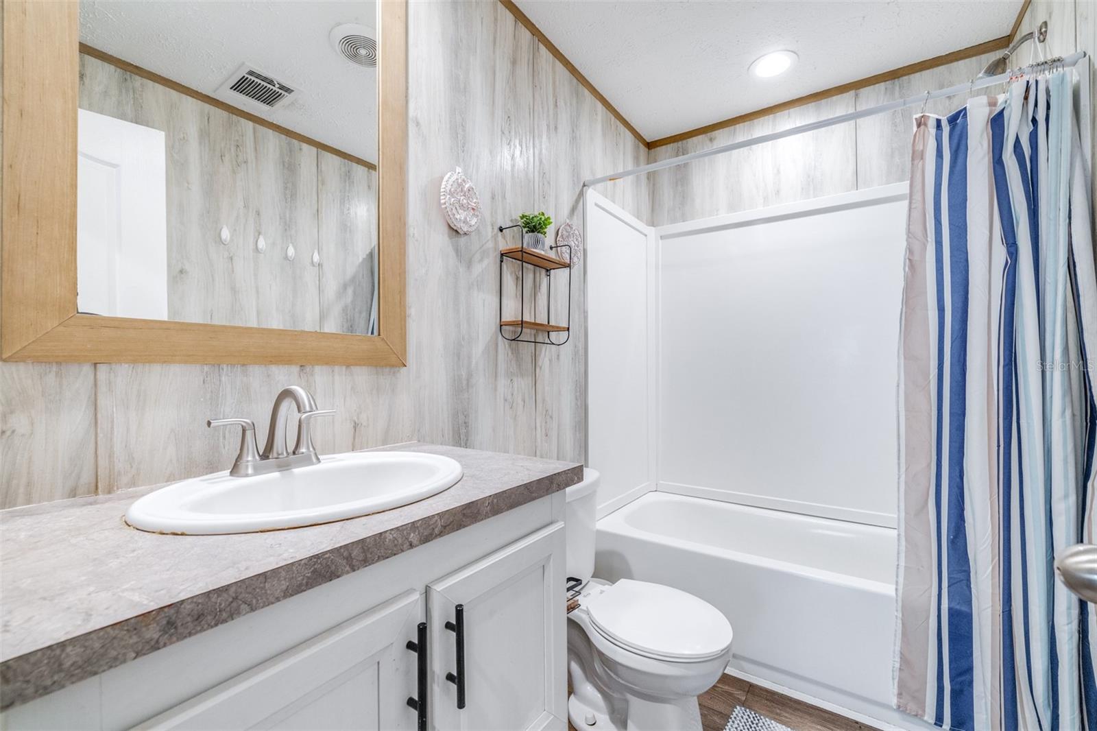 1012 SNOWDOWN E, LAKELAND, FL, 33815