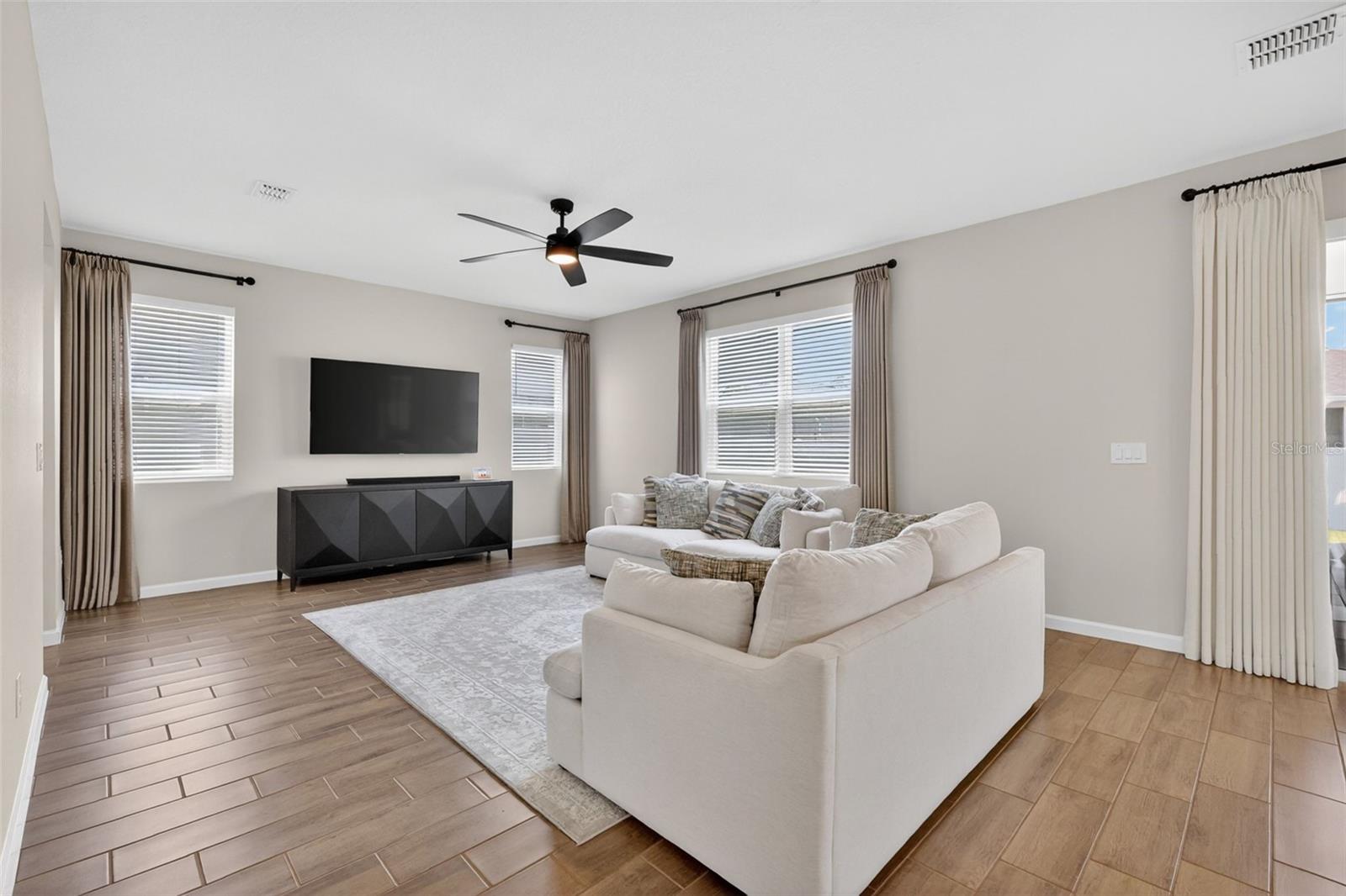 3710 MALAD WAY, TAVARES, FL, 32778
