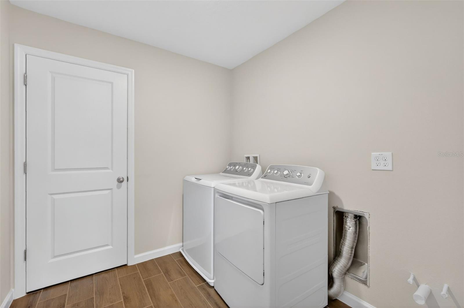 3710 MALAD WAY, TAVARES, FL, 32778