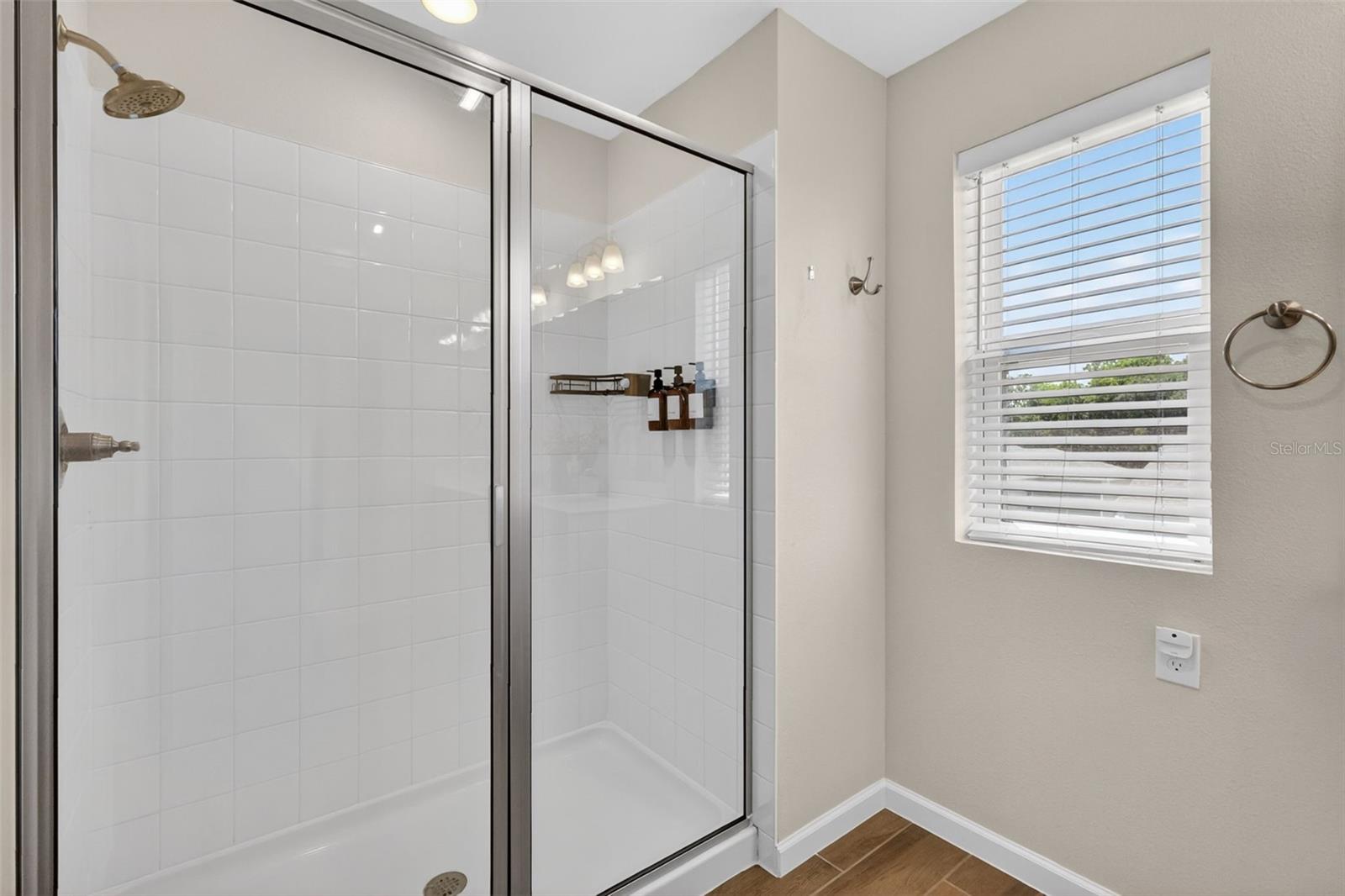 3710 MALAD WAY, TAVARES, FL, 32778
