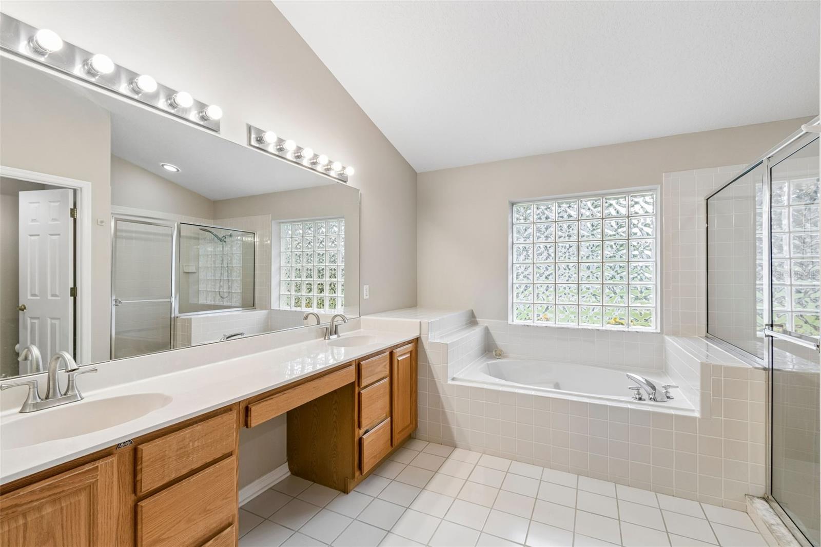 10212 POINTVIEW CT, ORLANDO, FL, 32836