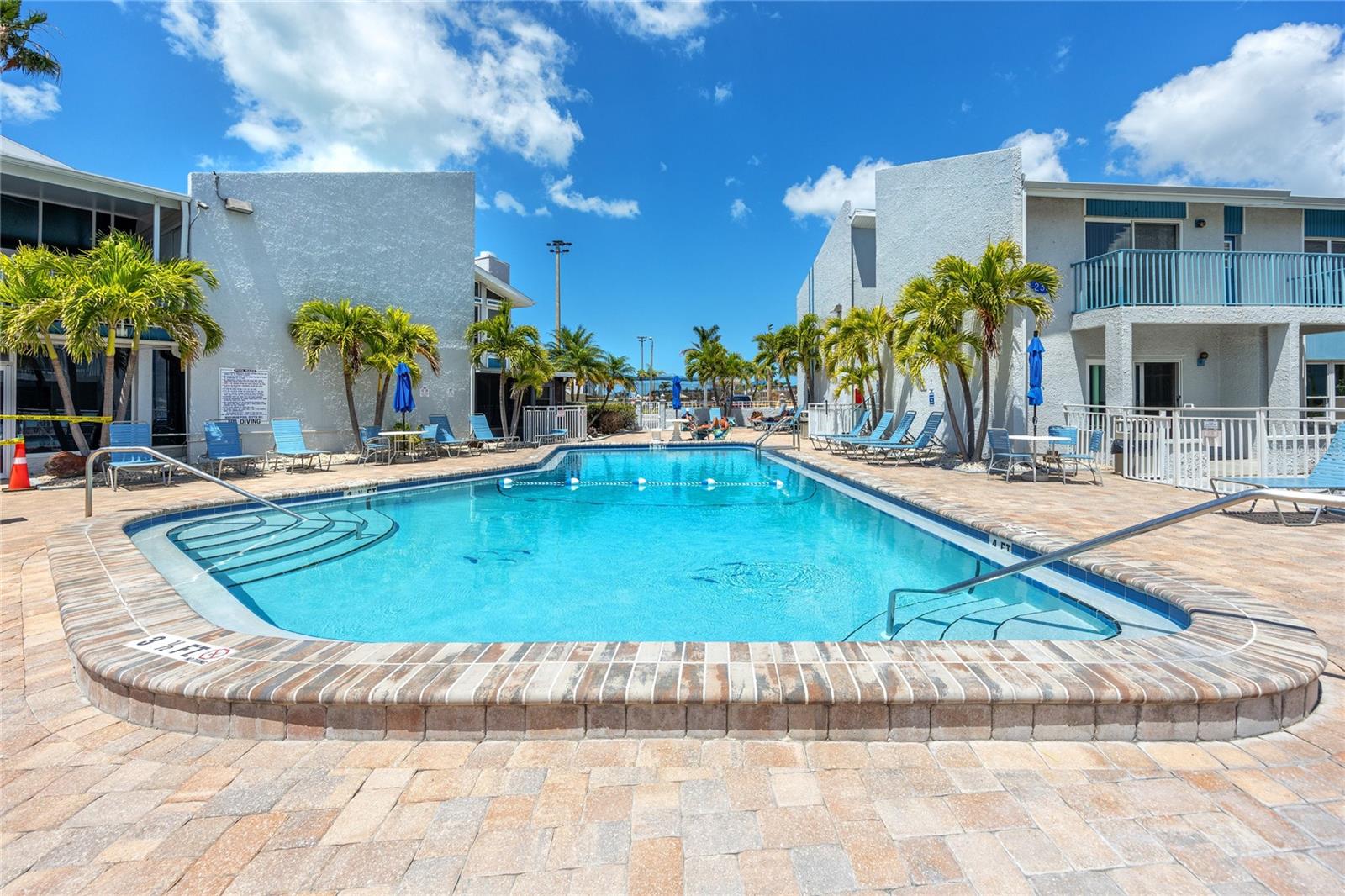 159 MEDALLION BLVD #F, MADEIRA BEACH, FL, 33708