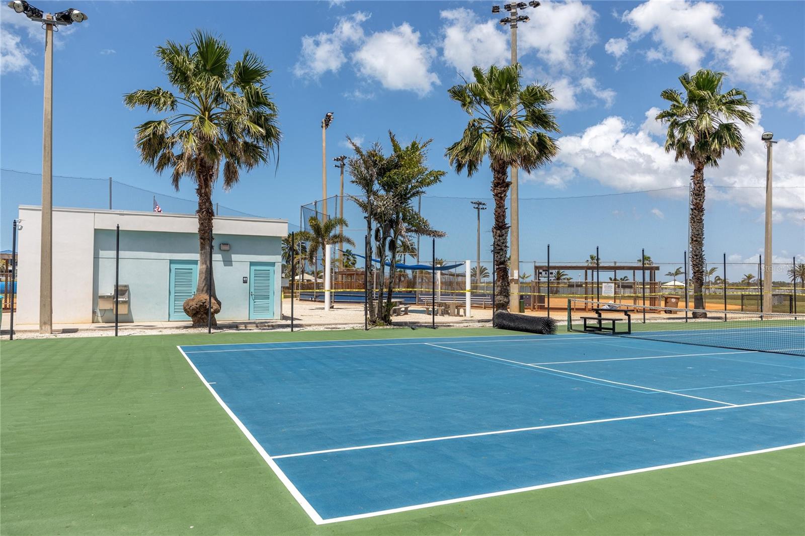 159 MEDALLION BLVD #F, MADEIRA BEACH, FL, 33708
