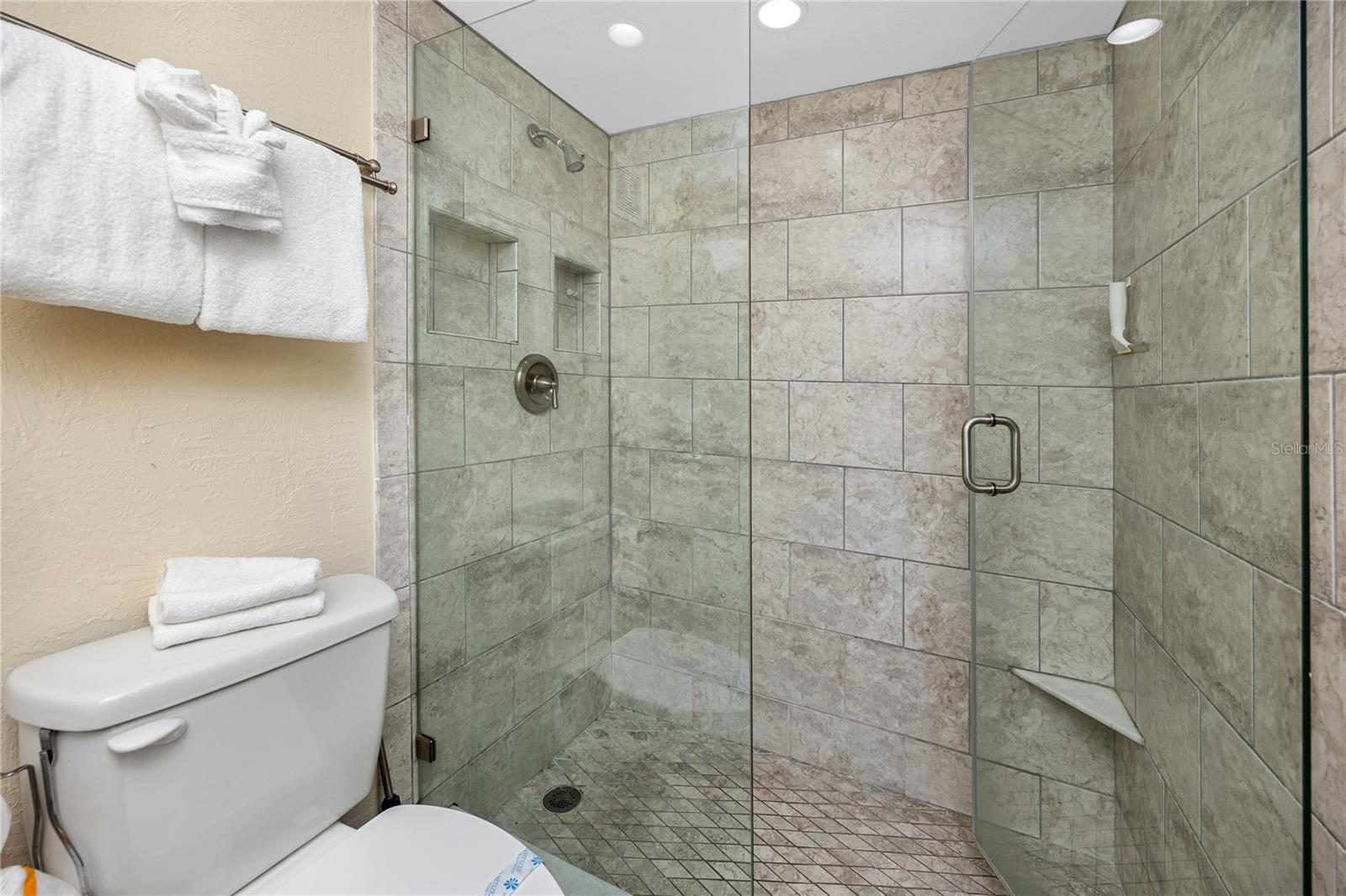 159 MEDALLION BLVD #F, MADEIRA BEACH, FL, 33708