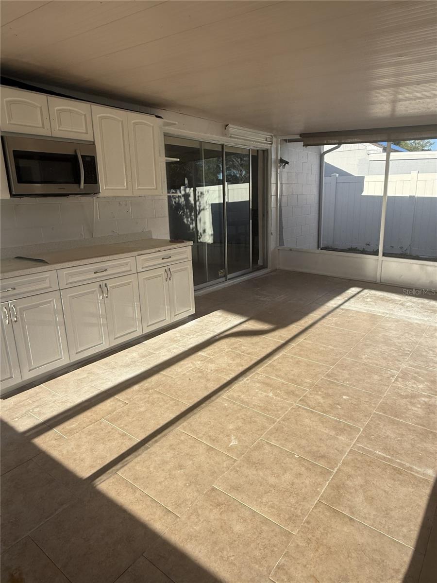 9213 CAMINO VILLA BLVD, TAMPA, FL, 33635