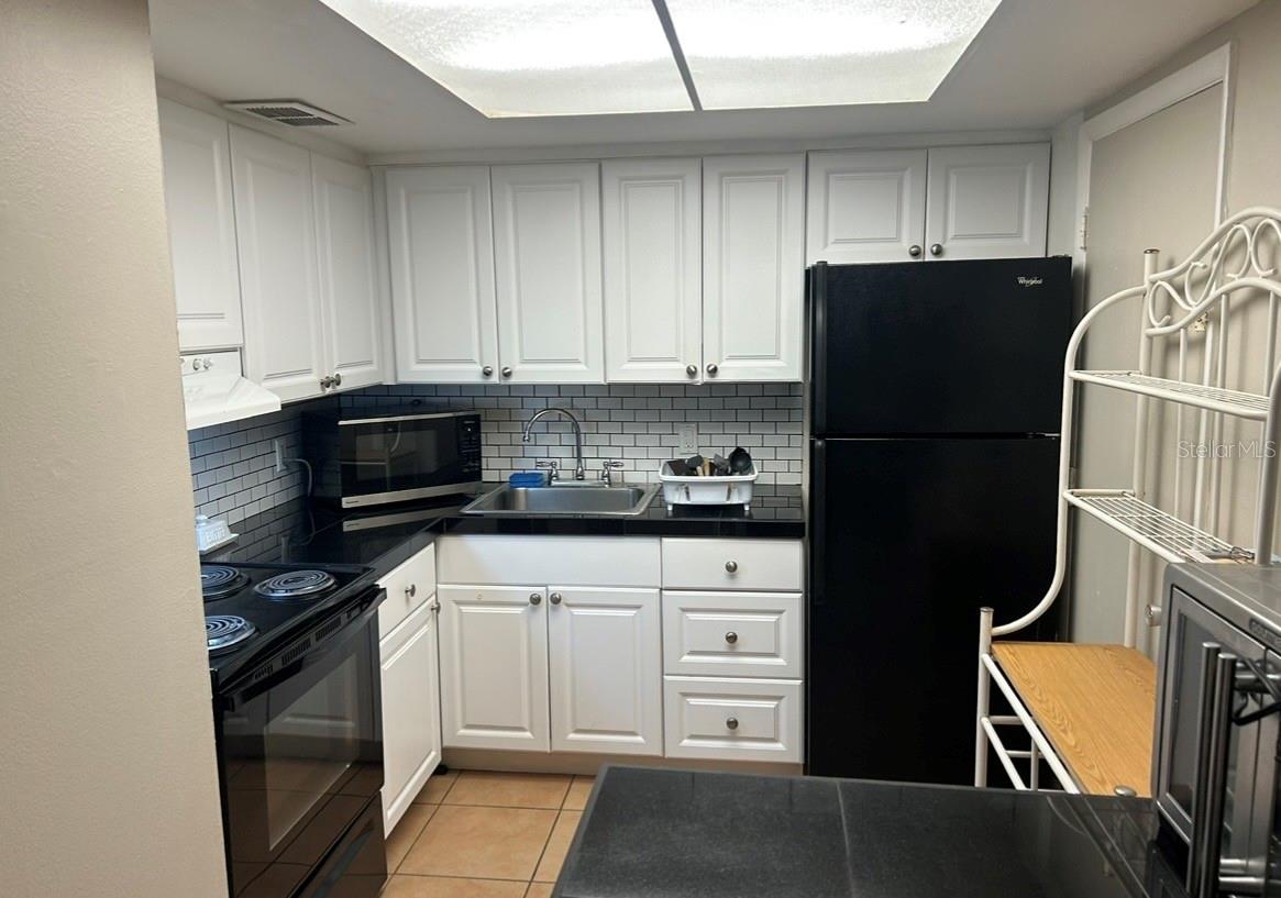 230 COLUMBIA DR #111, CAPE CANAVERAL, FL, 32920