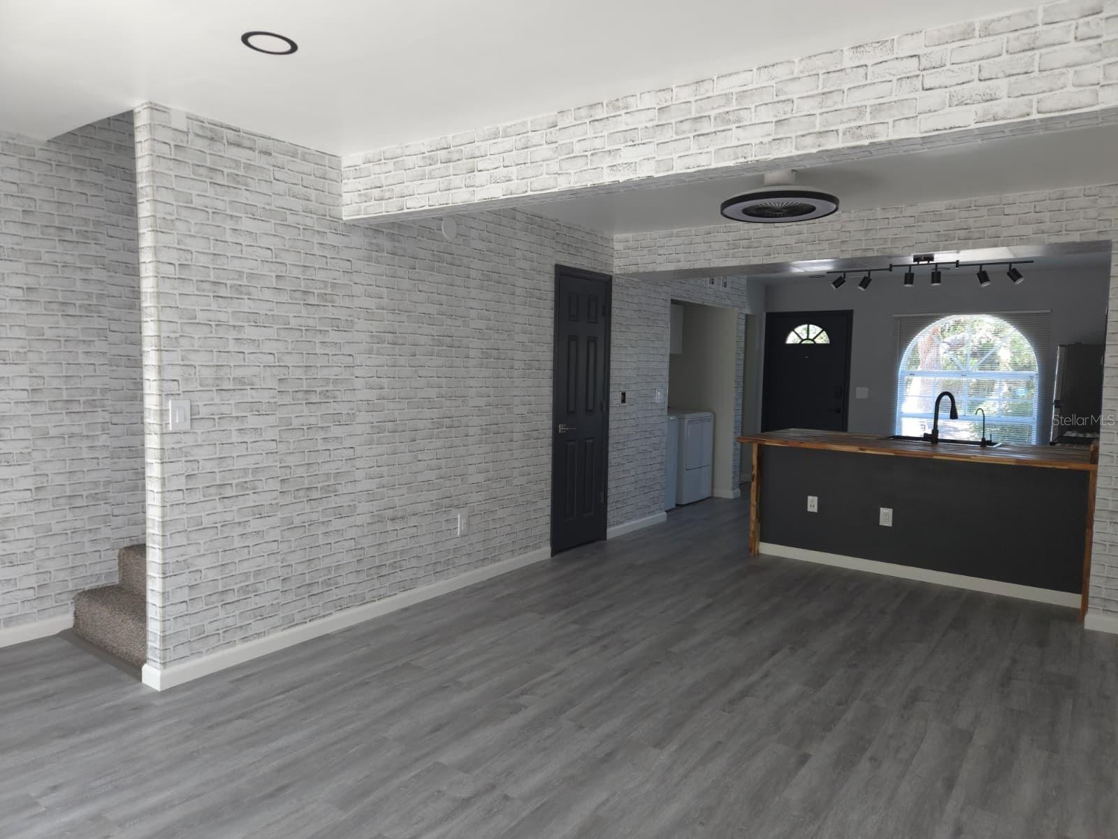 3204 BRIGADOON DR, CLEARWATER, FL, 33759