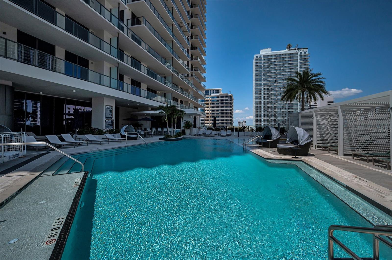 275 1ST AVE S #3503, ST PETERSBURG, FL, 33701