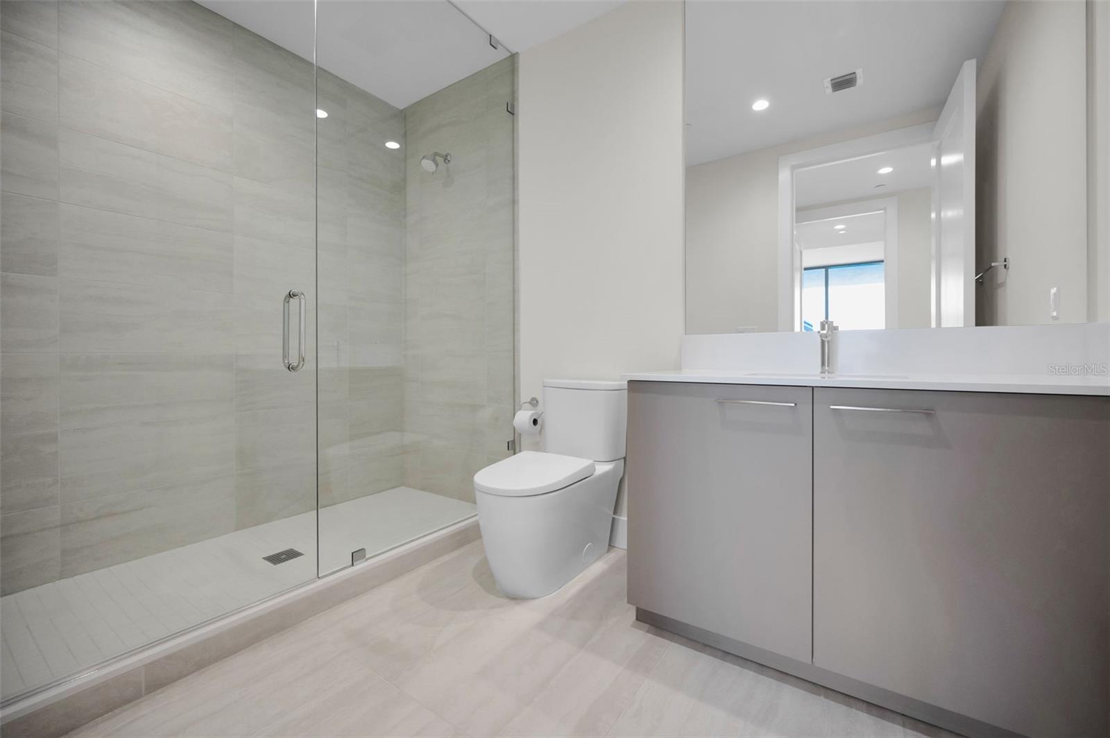 275 1ST AVE S #3503, ST PETERSBURG, FL, 33701