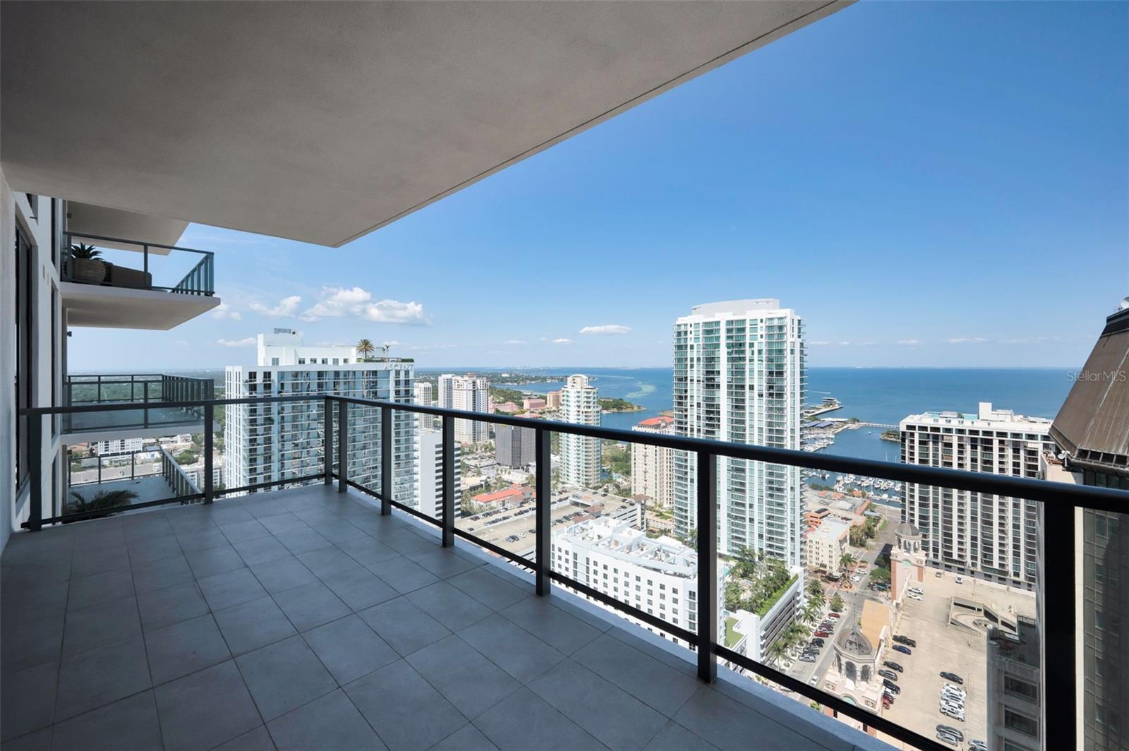 275 1ST AVE S #3503, ST PETERSBURG, FL, 33701