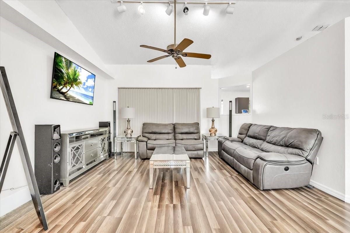 5001 22ND CT E, BRADENTON, FL, 34203