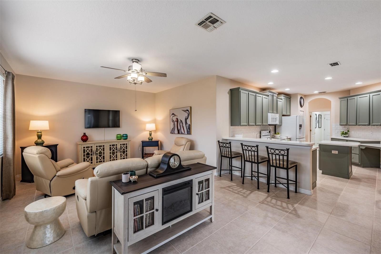 1624 LAKESTONE DR, TRINITY, FL, 34655
