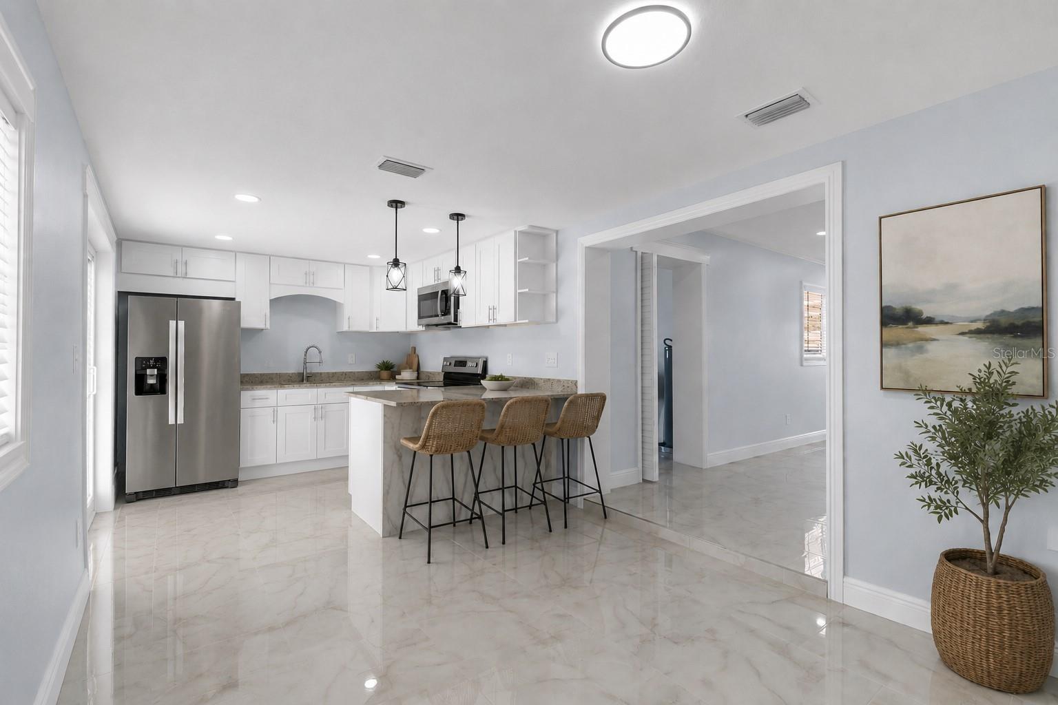 7025 PARLIAMENT DR, TAMPA, FL, 33619