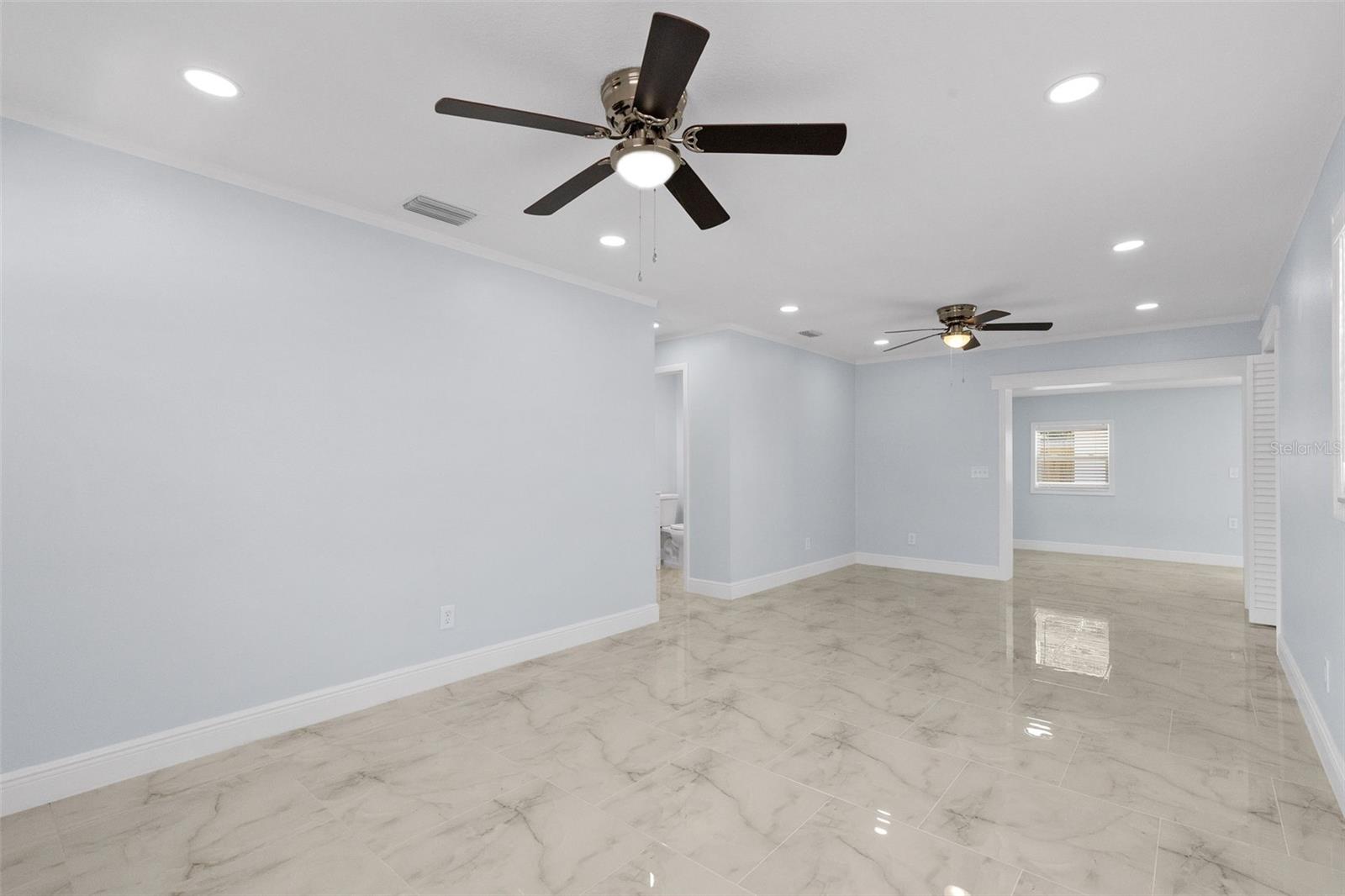 7025 PARLIAMENT DR, TAMPA, FL, 33619
