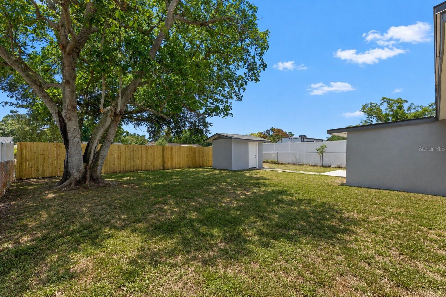 7025 PARLIAMENT DR, TAMPA, FL, 33619